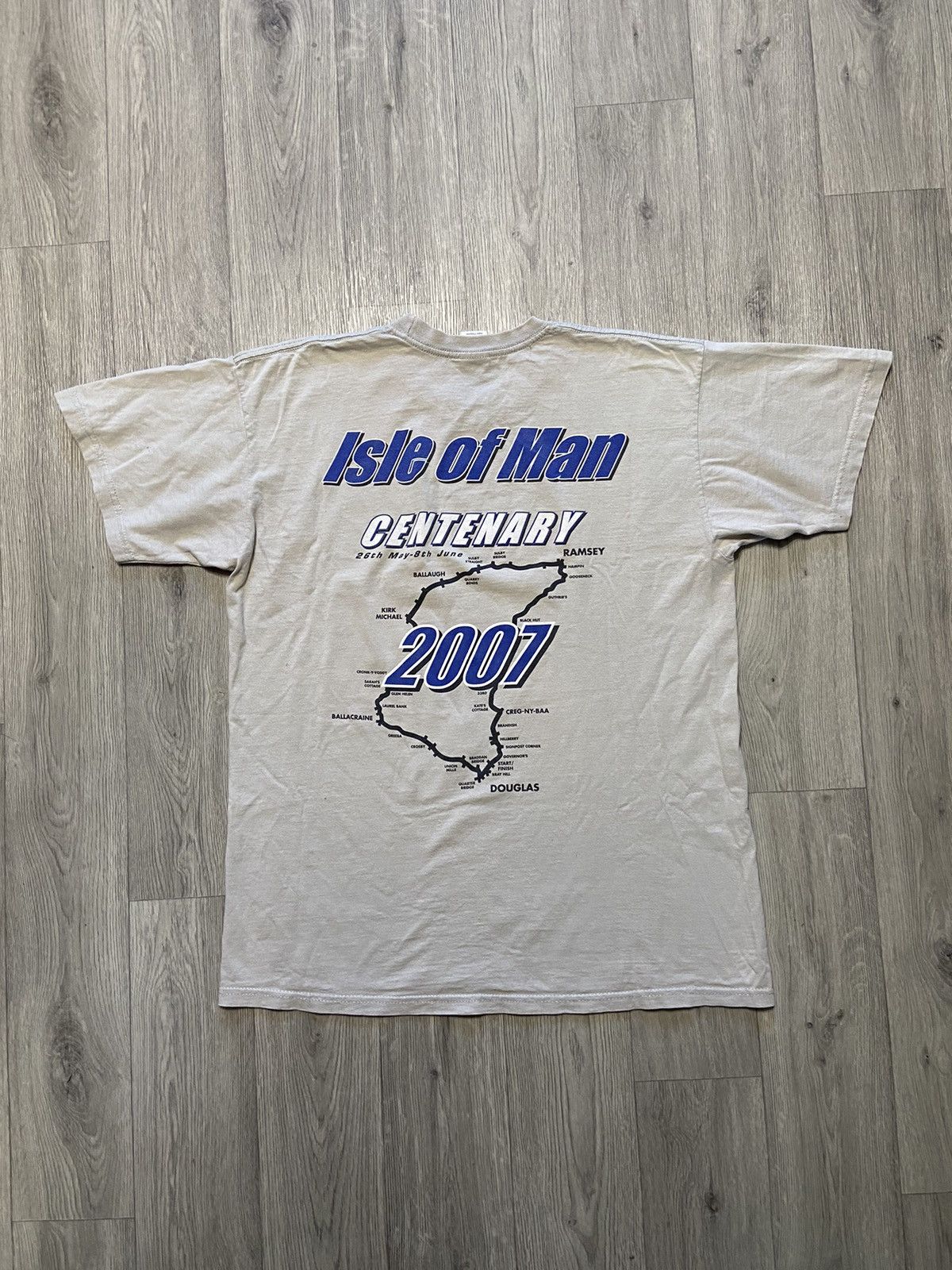Vintage Vintage 2007 Isle of Man Racing T Shirt motorcycle tee Size US L / EU 52-54 / 3 - 3 Thumbnail