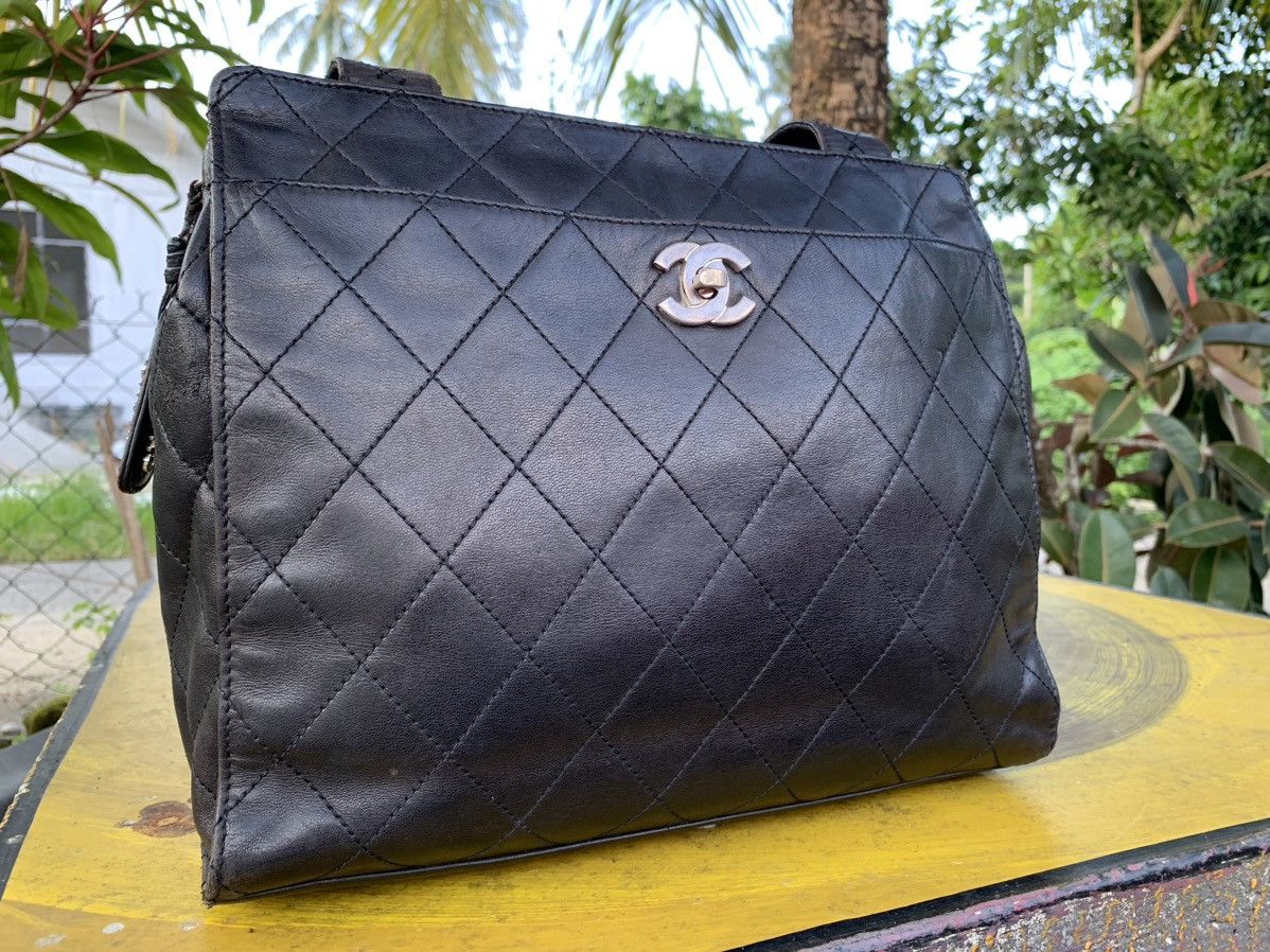 Chanel Chanel Vintage Lambskin Quilted Leather Shouler Bag Size ONE SIZE - 6 Thumbnail