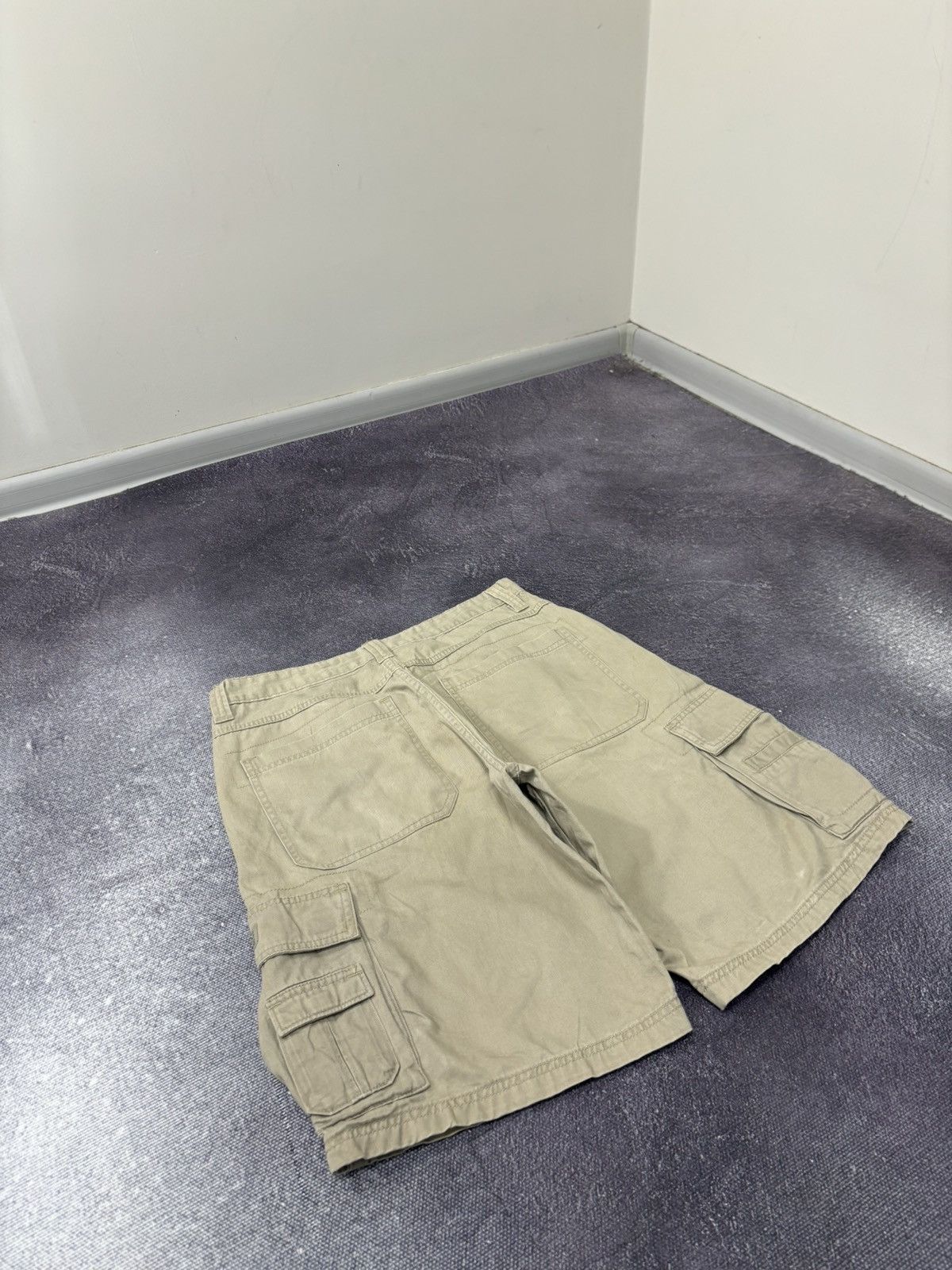 Vintage Vintage Wrangler Y2K Dad Hype Cream Baggy Cargo Shorts Size US 30 / EU 46 - 11 Thumbnail