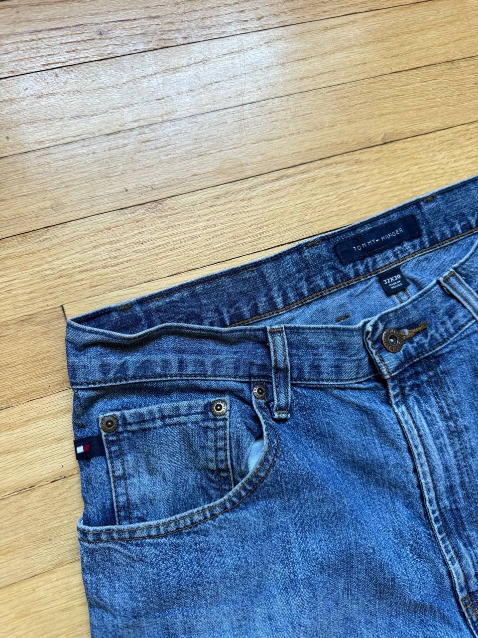 Tommy Hilfiger × Vintage Vintage Tommy Hilfiger Jeans Distressed Jeans 90s 32/30 Size US 32 / EU 48 - 6 Thumbnail