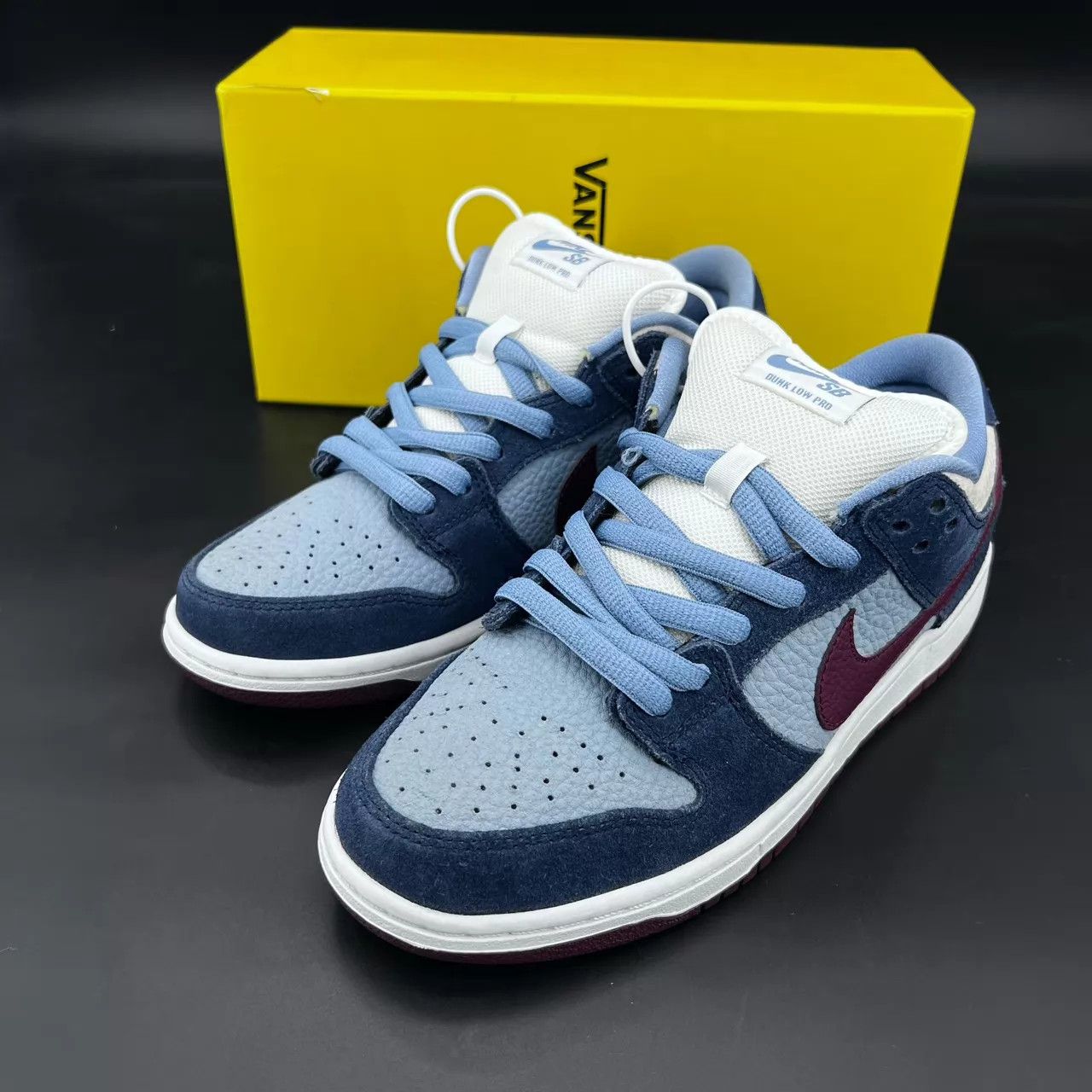 Nike Nike Dunk SB Fly Shit 41 1W Box & Accs CH3969 Size US 8 / IT 38 - 1 Thumbnail