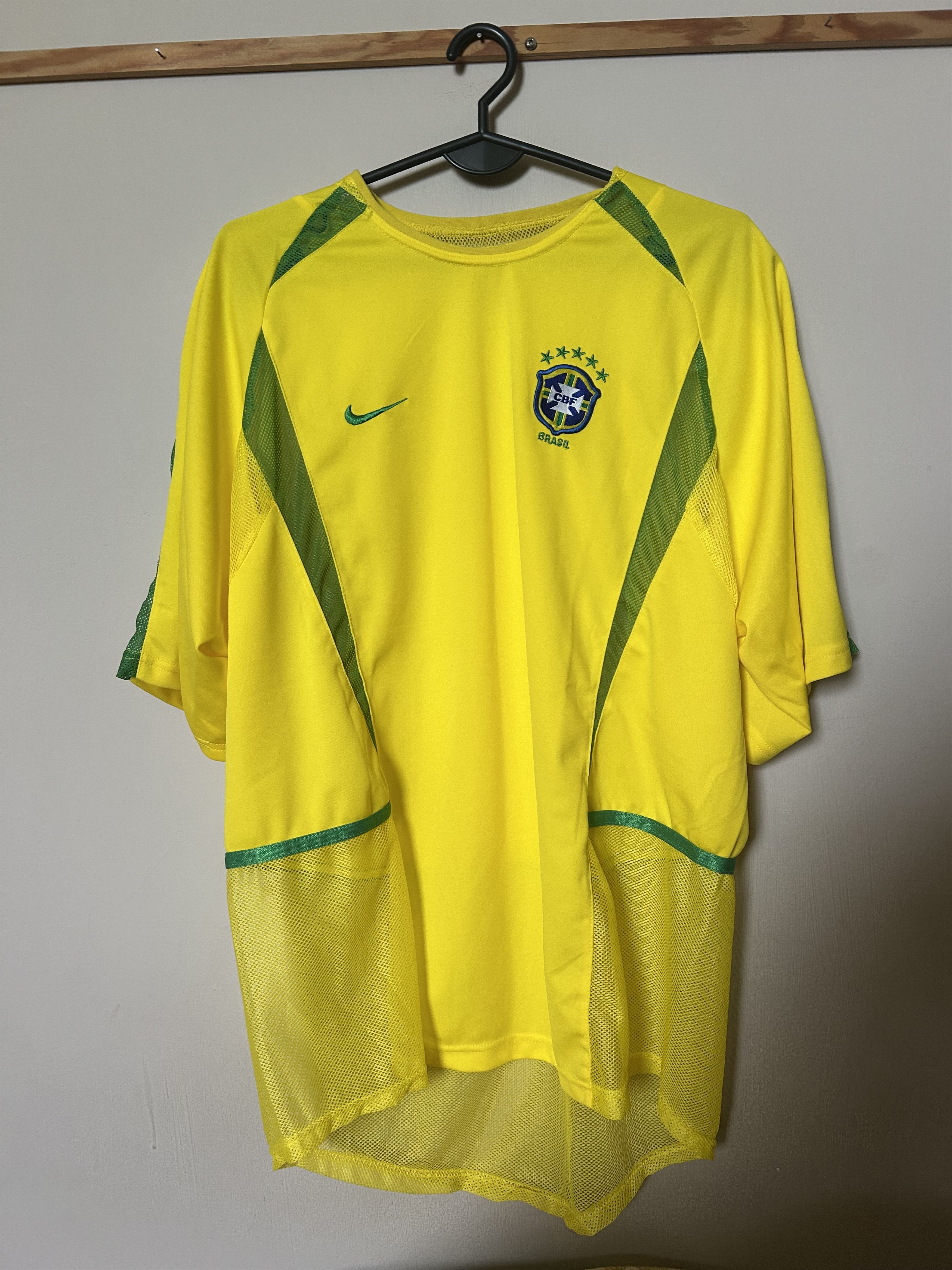 Nike Vintage BRAZIL 2002 - 2004 - XL - Nike - UNIQUE Size US XL / EU 56 / 4 - 1 Thumbnail