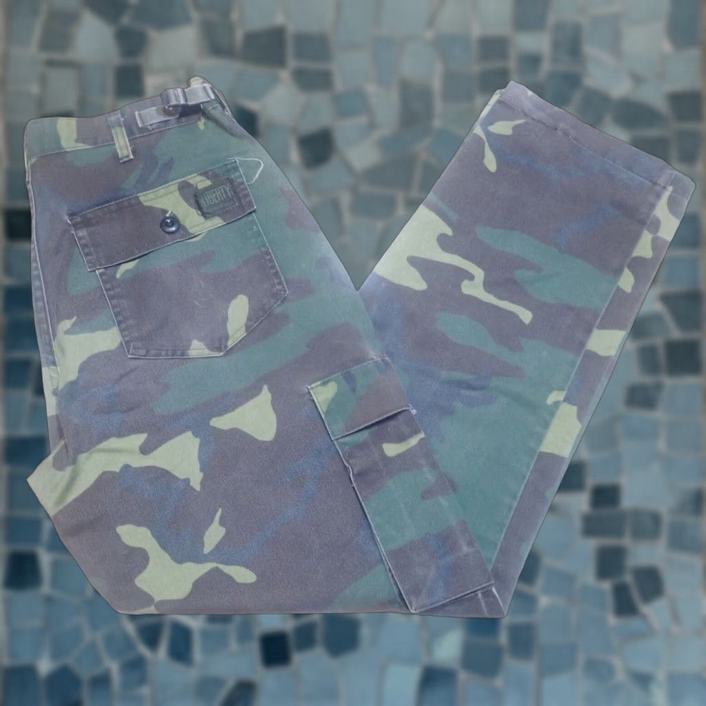 Vintage Vintage Liberty Woodland Camo Camouflage Hunting Pants Size M 34x30 Made in USA Size US 31 - 1 Thumbnail