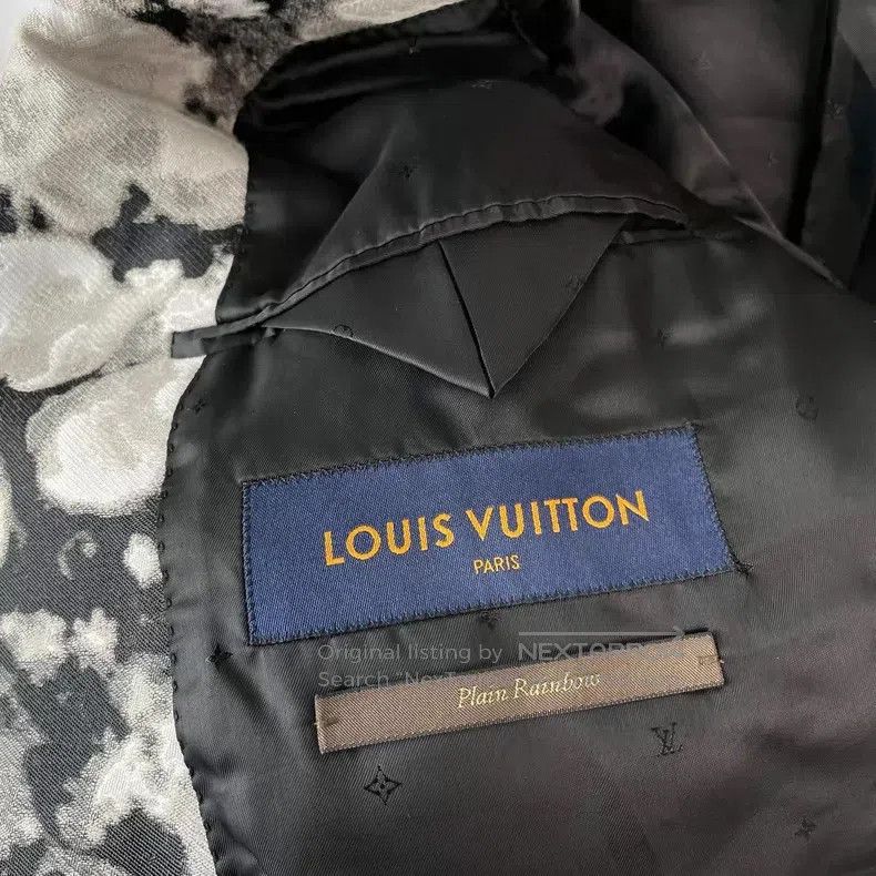 Louis Vuitton Louis Vuitton Show style smudged flower blazer Size 50R - 7 Thumbnail