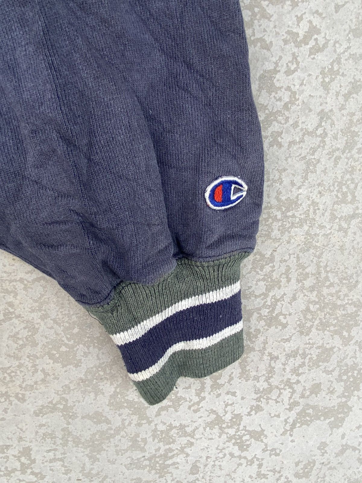 Other Vintage Champion Big Log Embroidered Sweatshirt NavyBlue Size US XL / EU 56 / 4 - 5 Thumbnail