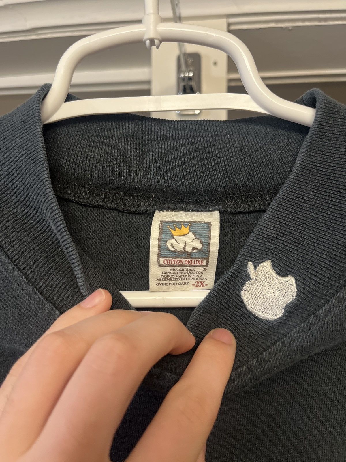 Apple Vintage Apple Long Sleeve T Shirt Size US XL / EU 56 / 4 - 5 Thumbnail