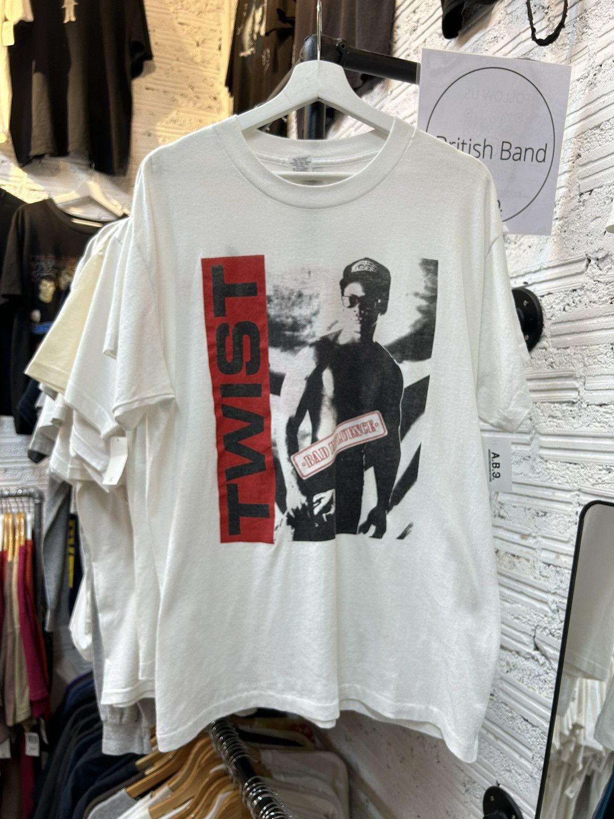 Band Tees MC Twist Vintage T Shirt 90’ Size US XL / EU 56 / 4 - 1 Thumbnail