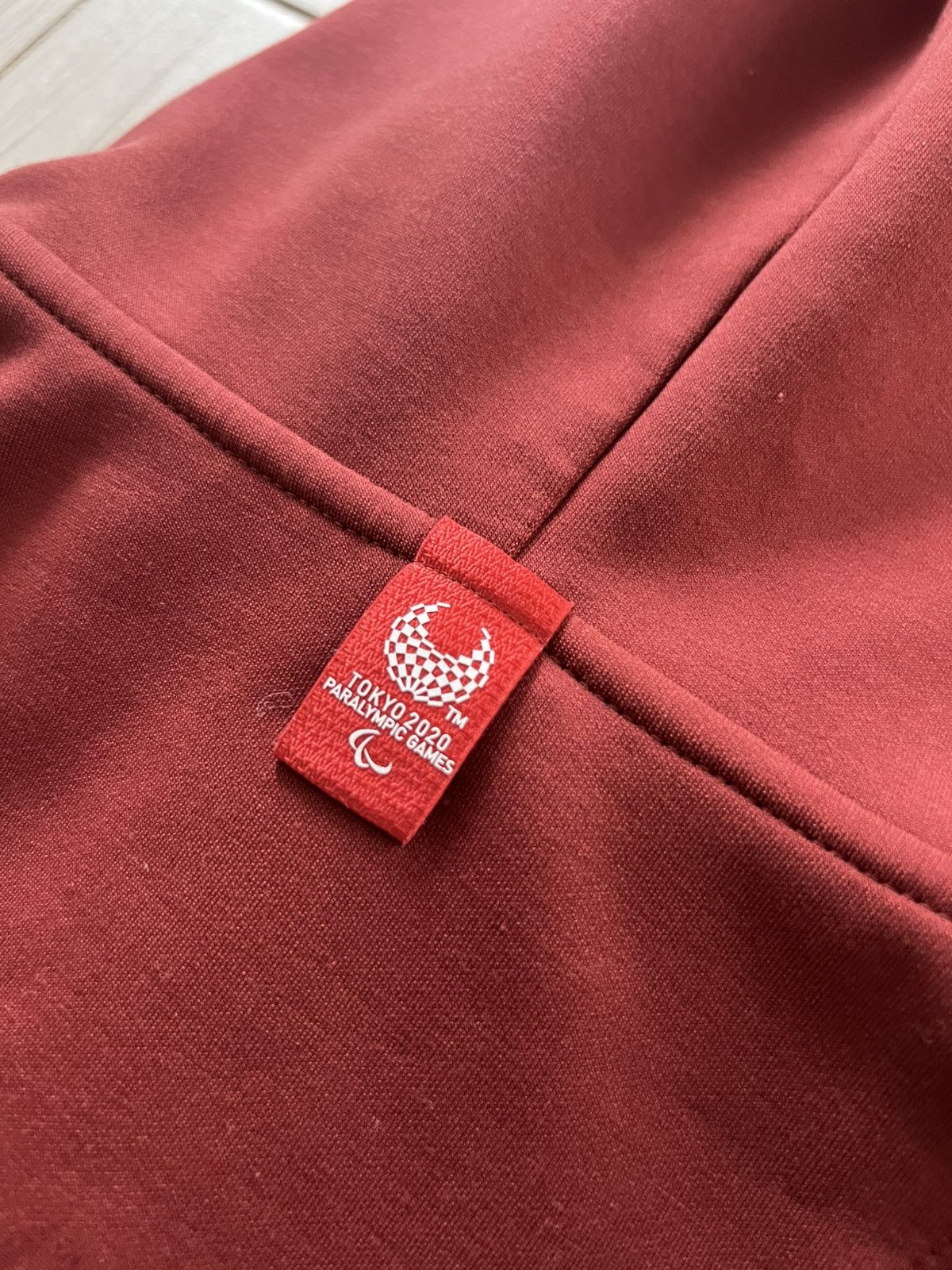 Sports Specialties On Running Swiss Paralympic Team Hoodie Jacket Burgundy Size US XL / EU 56 / 4 - 11 Thumbnail