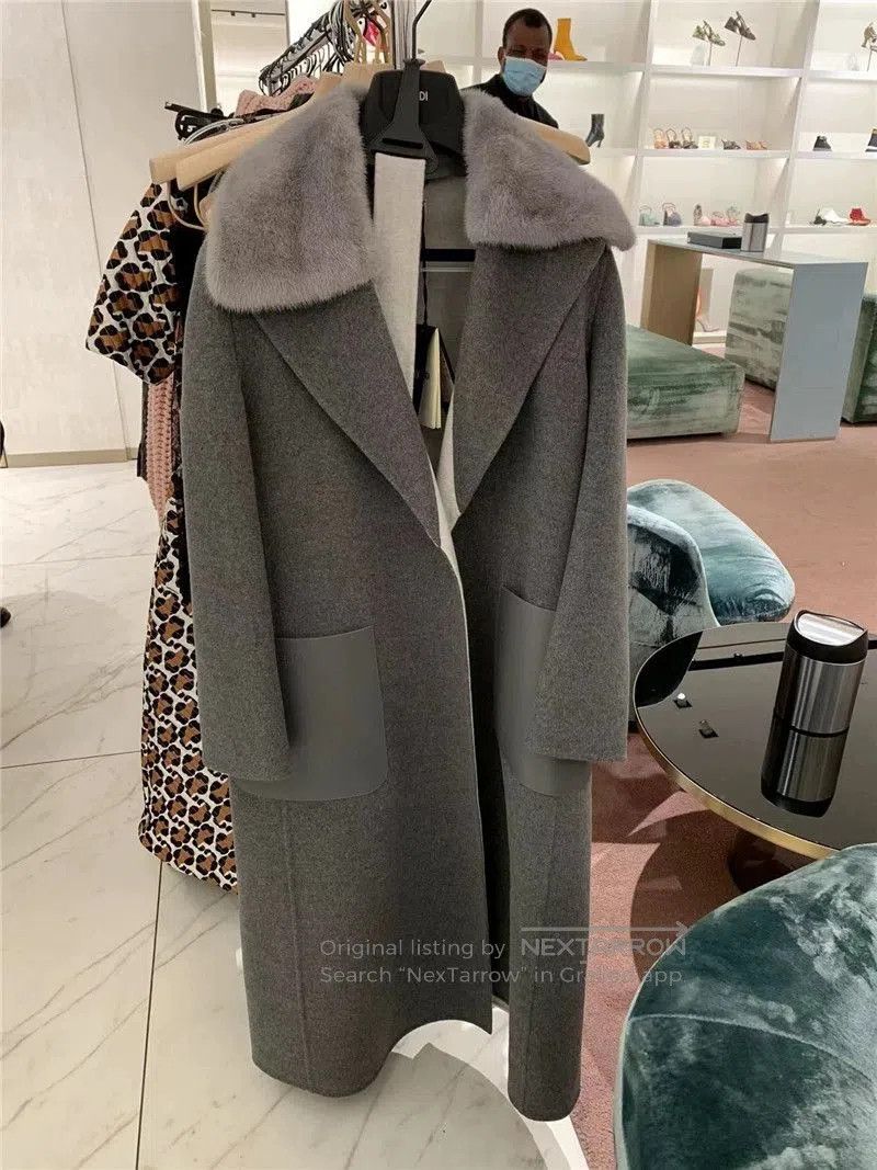 Fendi Fendi Pure Cashmere Fur Collar Coat. Size US M / EU 48-50 / 2 - 1 Thumbnail