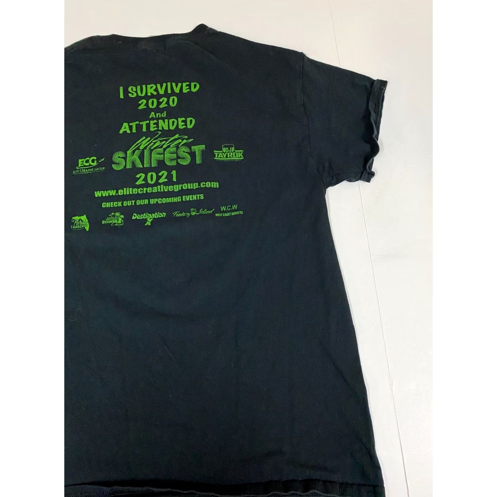 Gildan Winter Ski Fest Mens T Shirt L black 2021 Gildan Crew Neck Short Sleeve Cotton Spandex Logo Solid Regular Men's Size US L / EU 52-54 / 3 - 7 Thumbnail