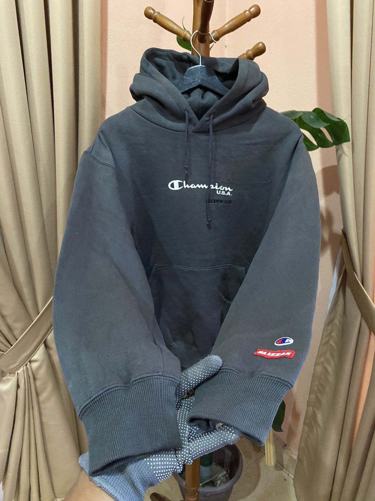 Champion VINTAGE CHAMPION X BLIZZAK HOODIE Size US L / EU 52-54 / 3 - 4 Thumbnail