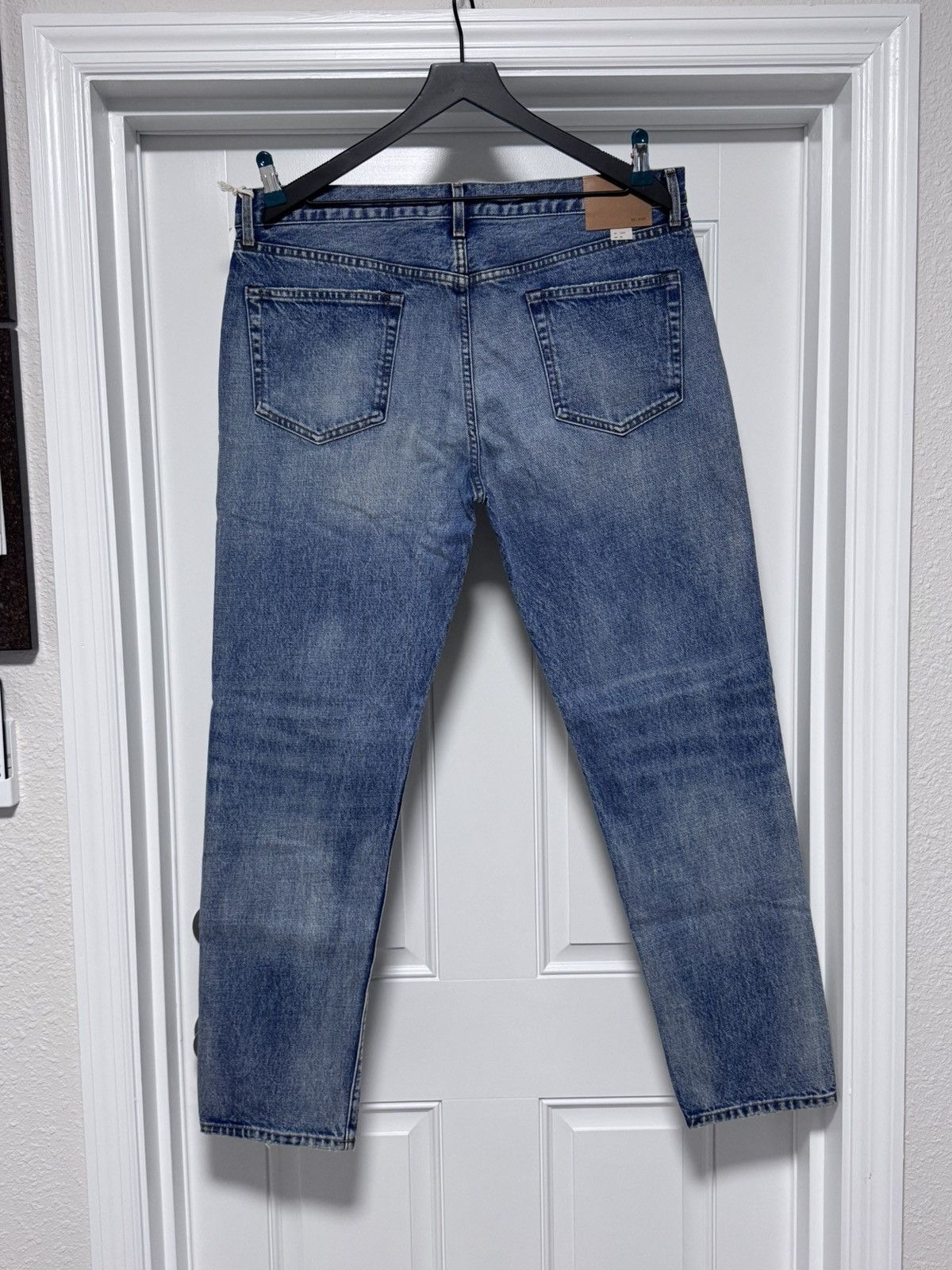 RE/DONE RE/DONE Men’s 90s Slim Fit Jeans Mid Worn Light Blue Denim Size US 36 / EU 52 - 3 Thumbnail