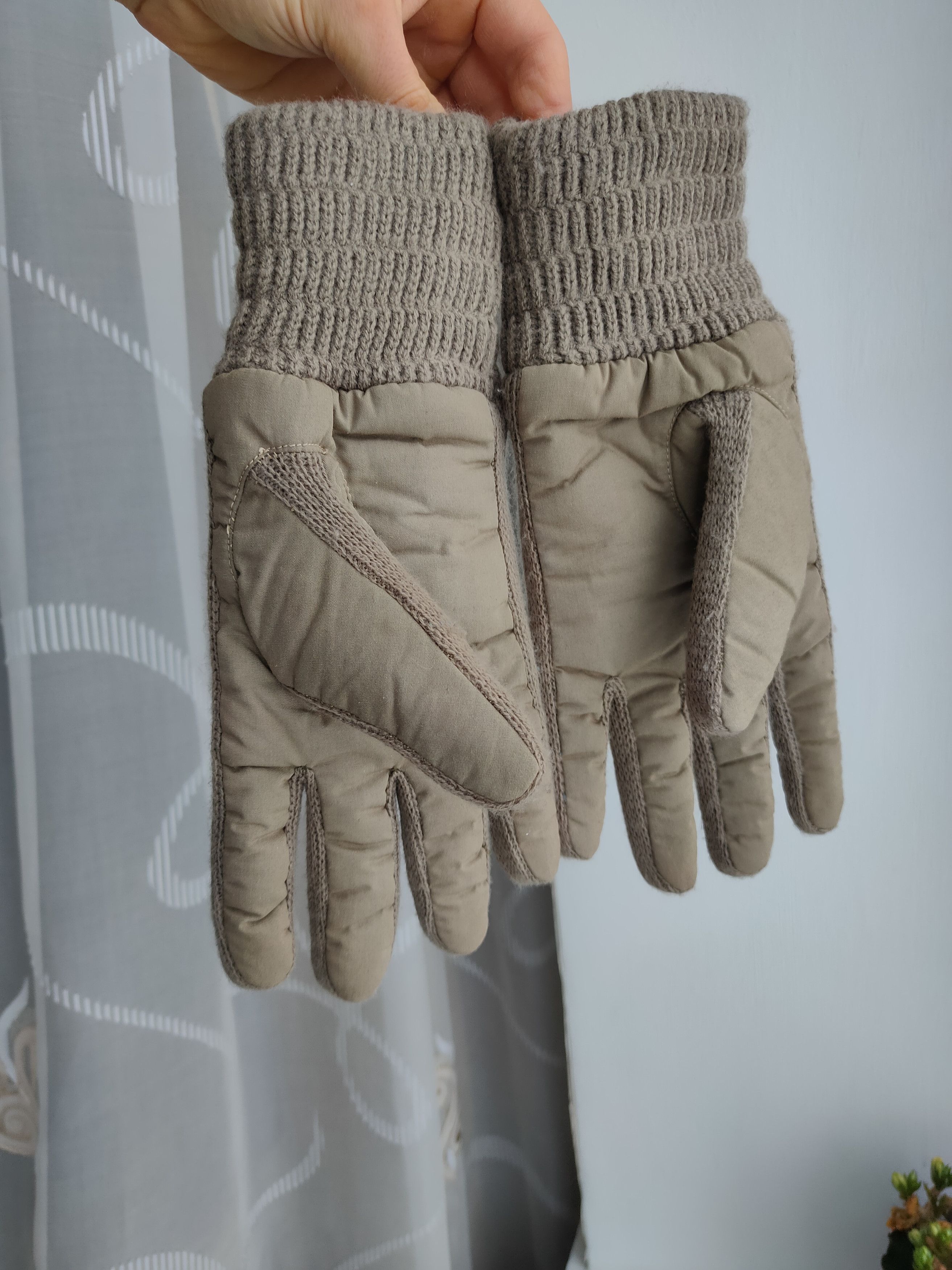 Japanese Brand Vintage Y2K Winter Gloves Hong Kong M Men's Gloves Size ONE SIZE - 2 Thumbnail