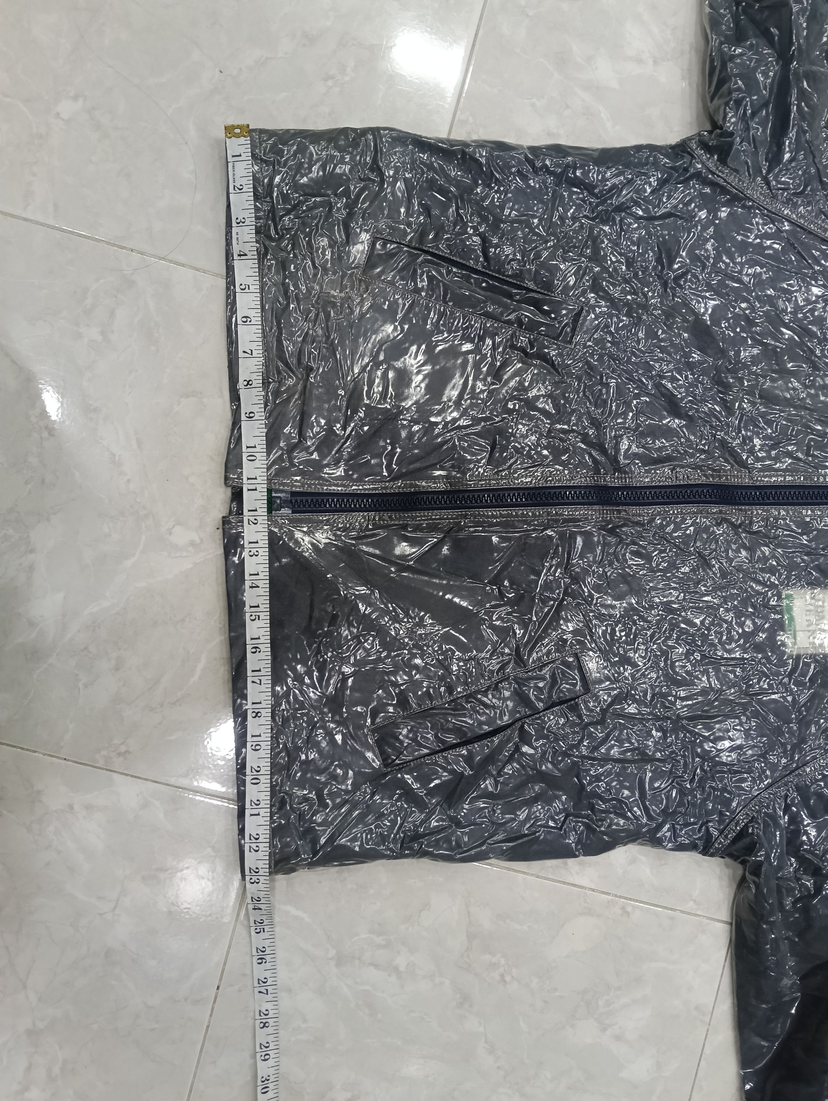 Tommy Hilfiger Vintage Tommy Hilfiger Denim In Plastic Size US L / EU 52-54 / 3 - 17 Thumbnail