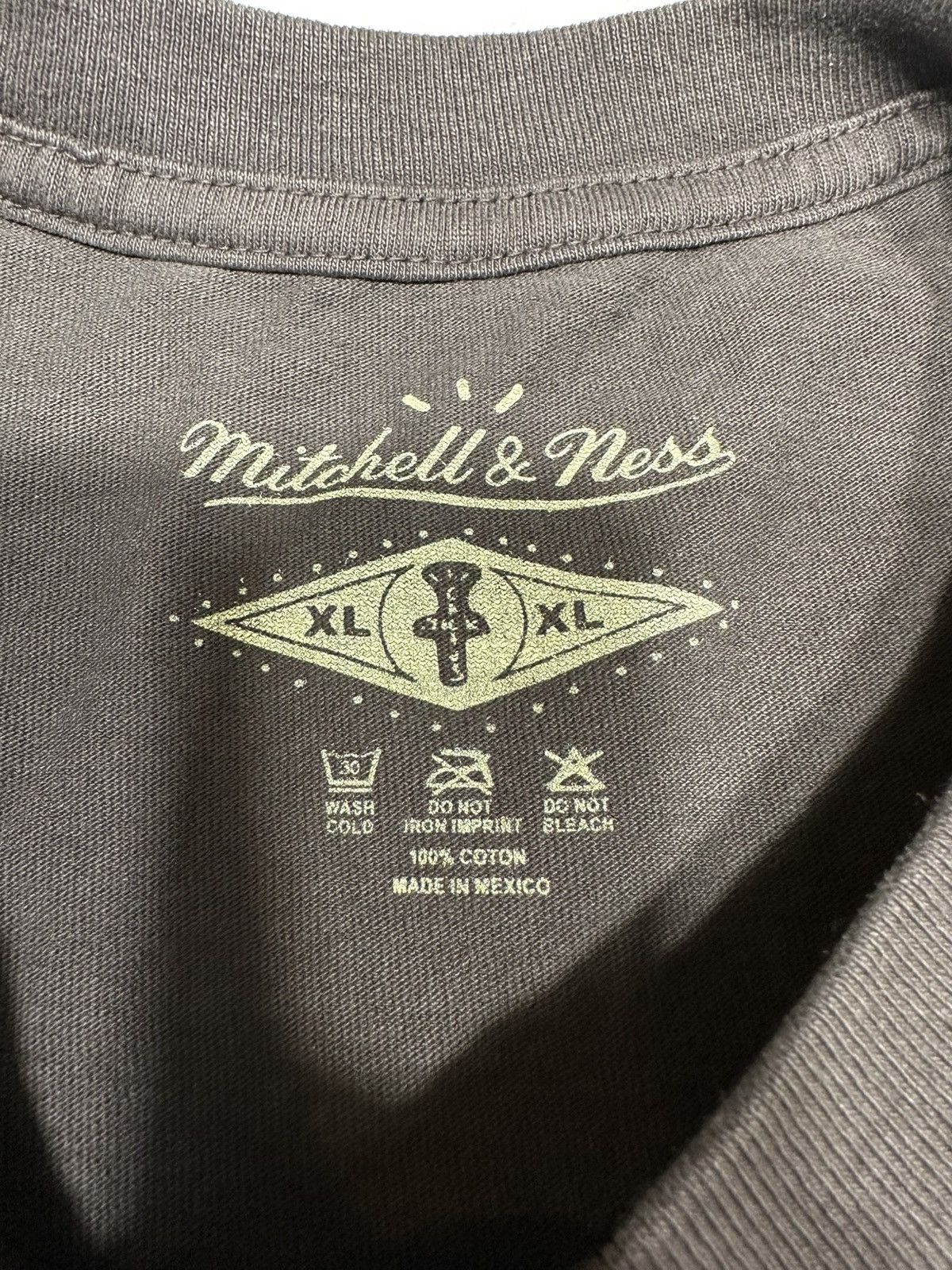 Mitchell & Ness × Travis Scott TRAVIS SCOTT UCF COLLAB TEE/ MITCHELL AND NESS XL RARE Size US XL / EU 56 / 4 - 3 Thumbnail