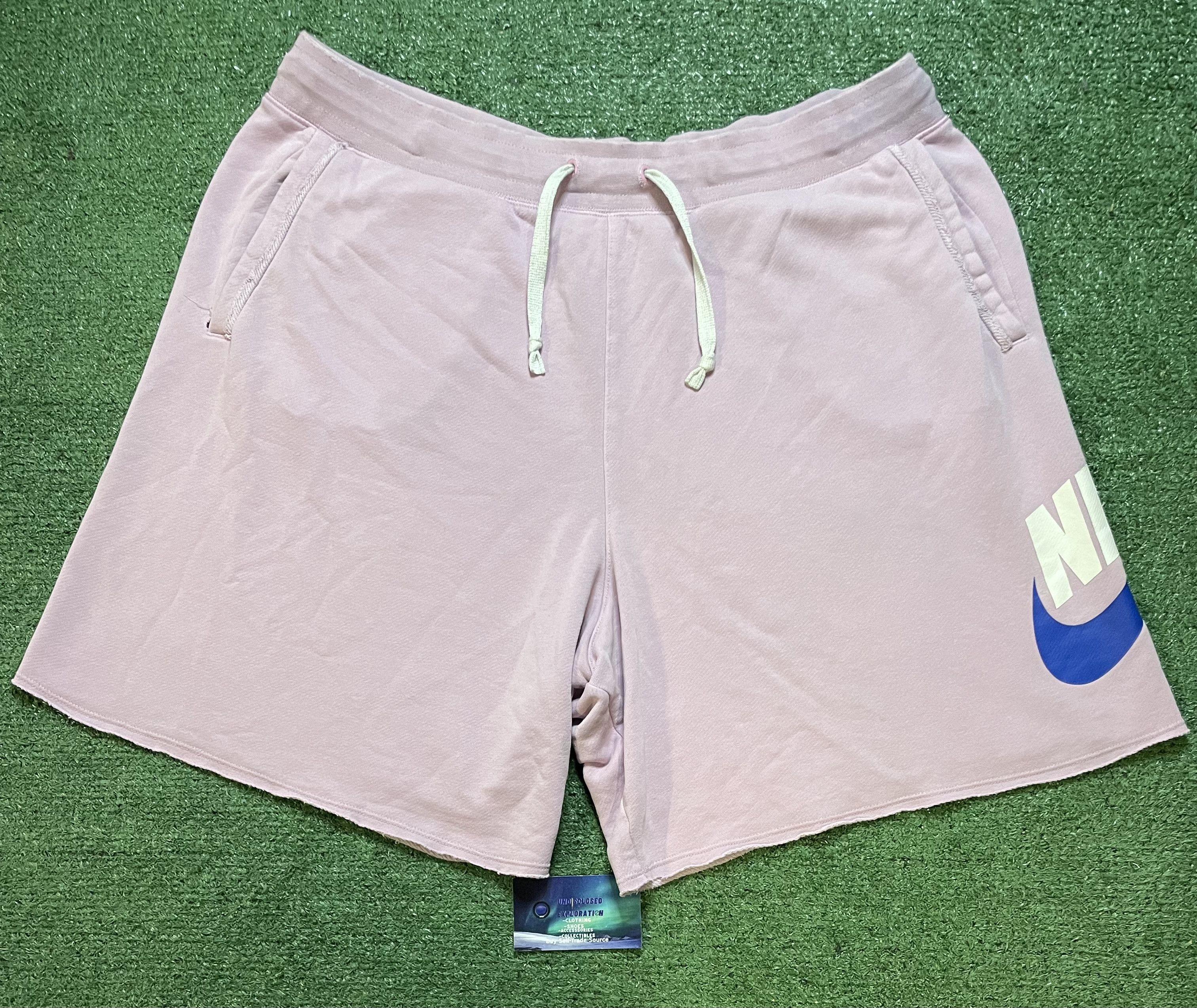 Nike Nike pink and blue shorts Size US 34 / EU 50 - 1 Thumbnail