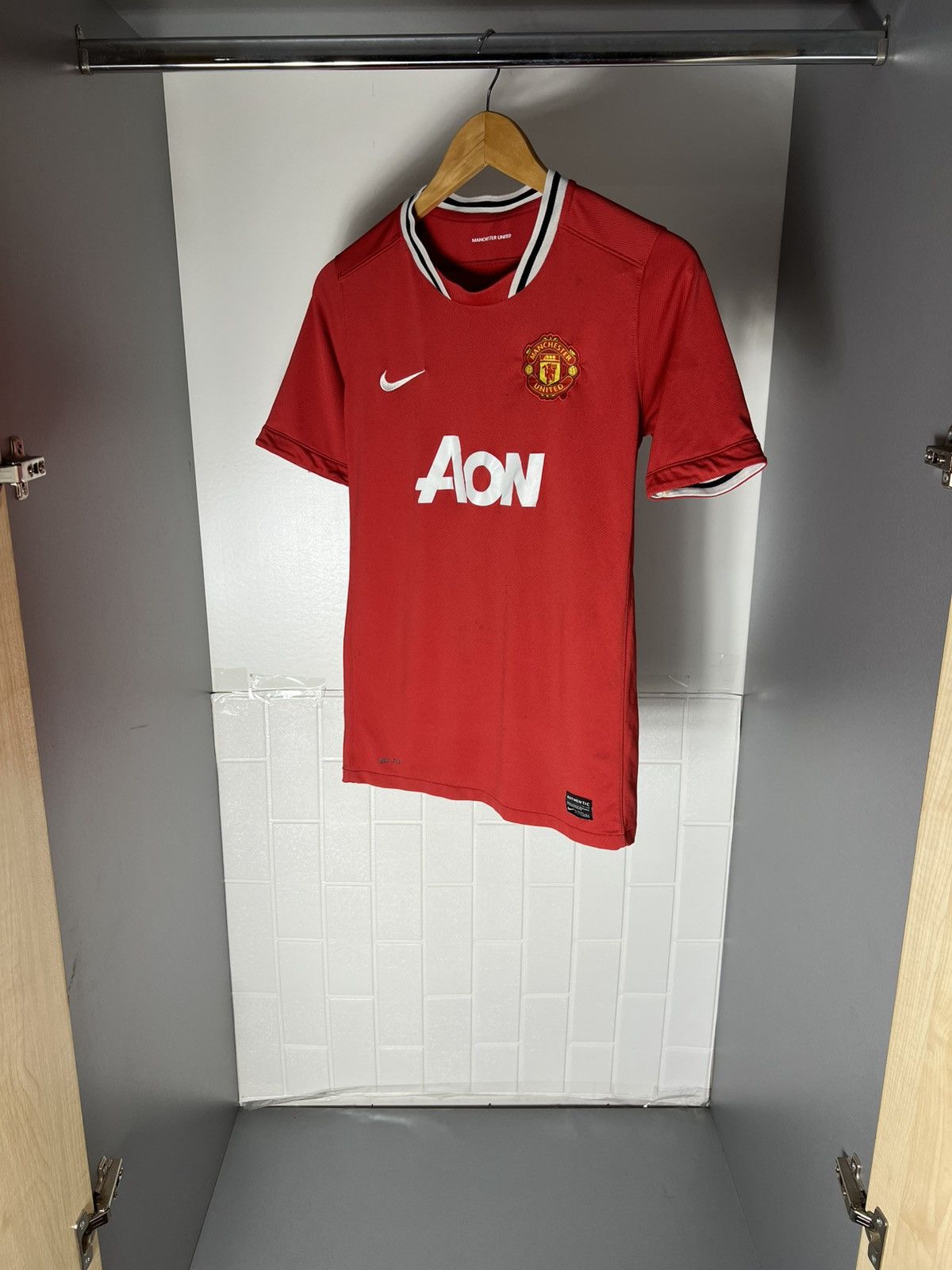 Nike VINTAGE NIKE FC MANCHESTER UNITED ENGLAND SOCCER JERSEY Y2K Size US S / EU 44-46 / 1 - 16 Thumbnail