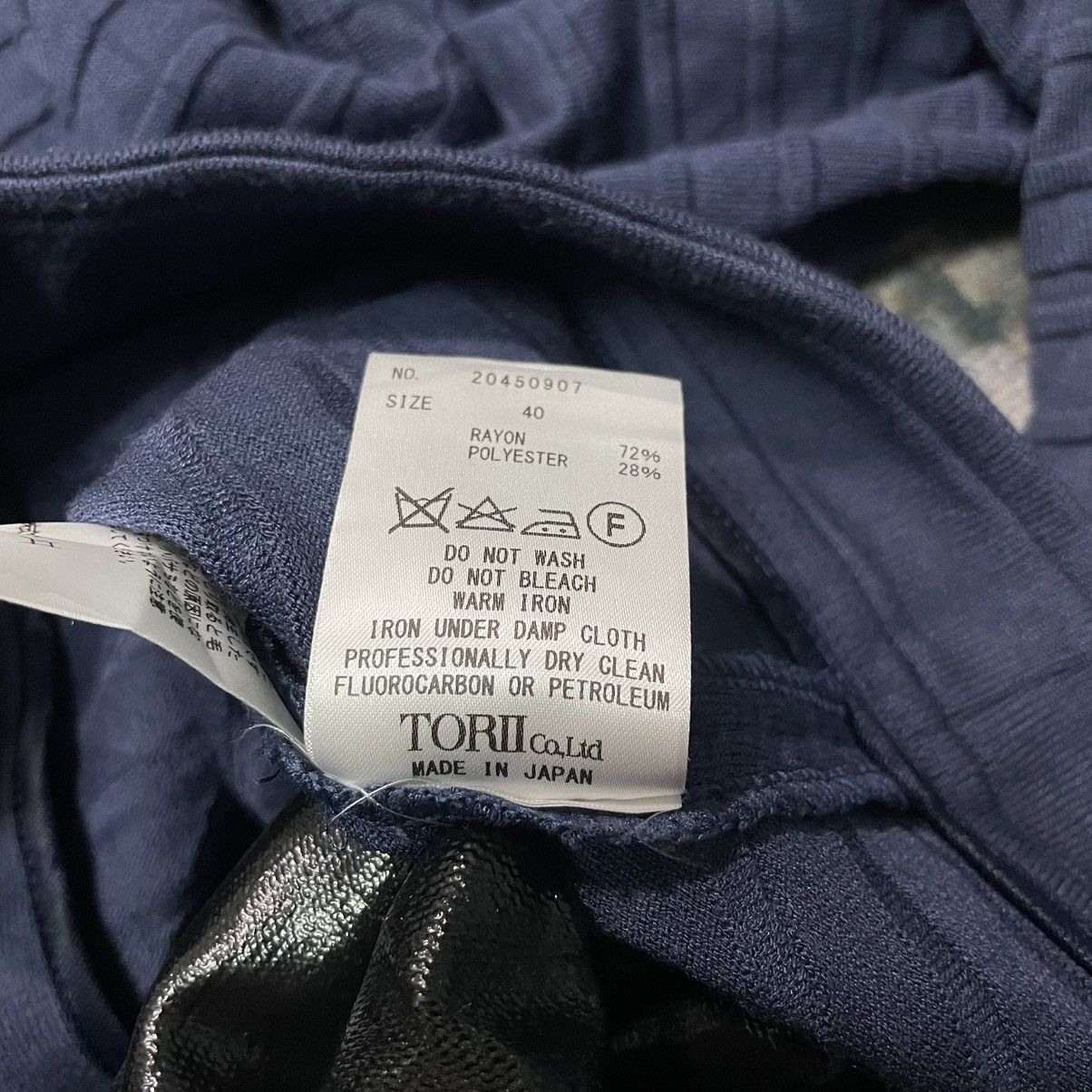 Issey Miyake Vintage 1990s Yuki Torii Avant Garde cropped Jacket NavyBlue Size US XS / EU 42 / 0 - 9 Thumbnail