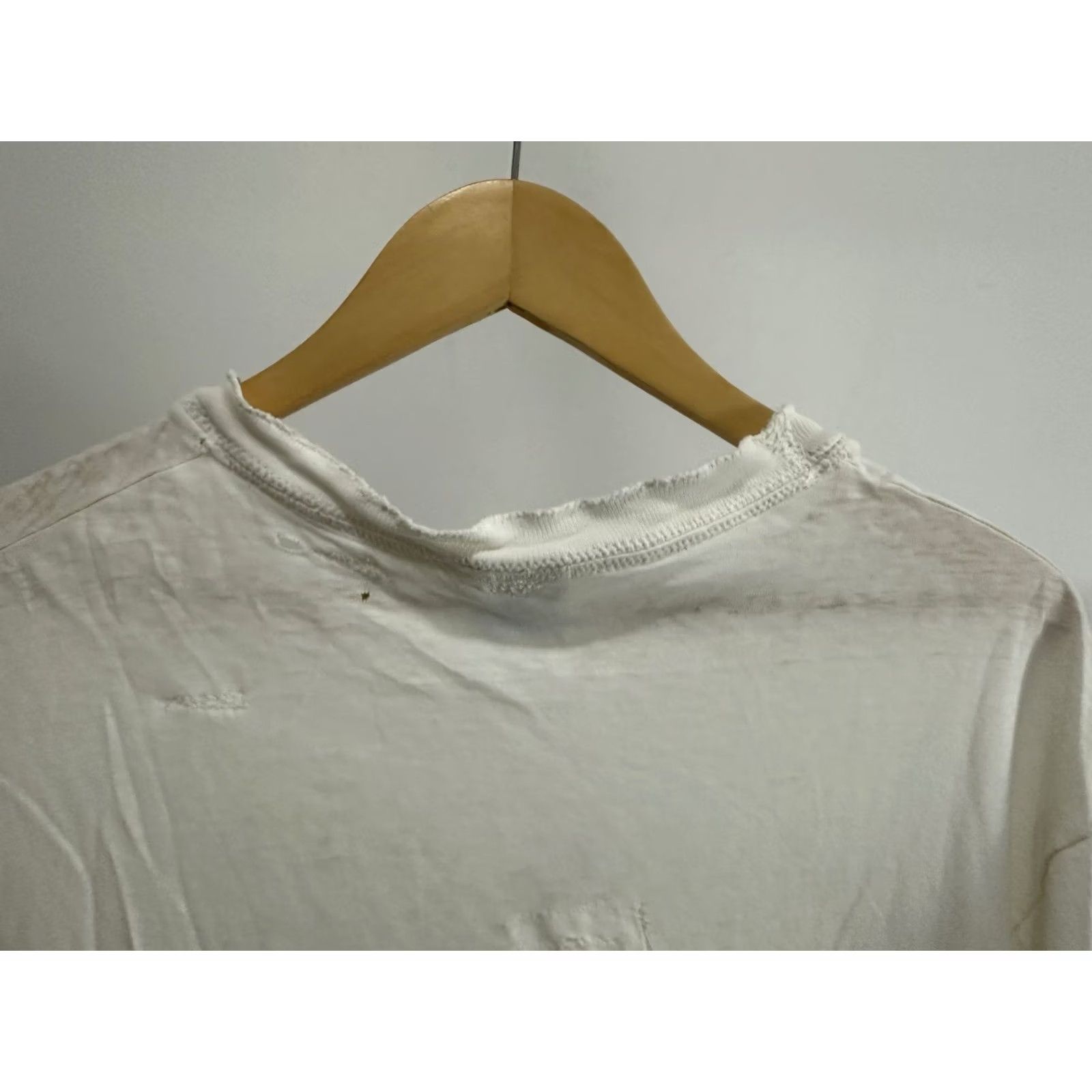 Hanes VTG 90s Wildflower Thrashed Worn Thin Cotton Beautiful Alteration T-Shirt L White Hanes Shirt Men Size L Womens Mens Girls Boys Size US L / EU 52-54 / 3 - 7 Thumbnail
