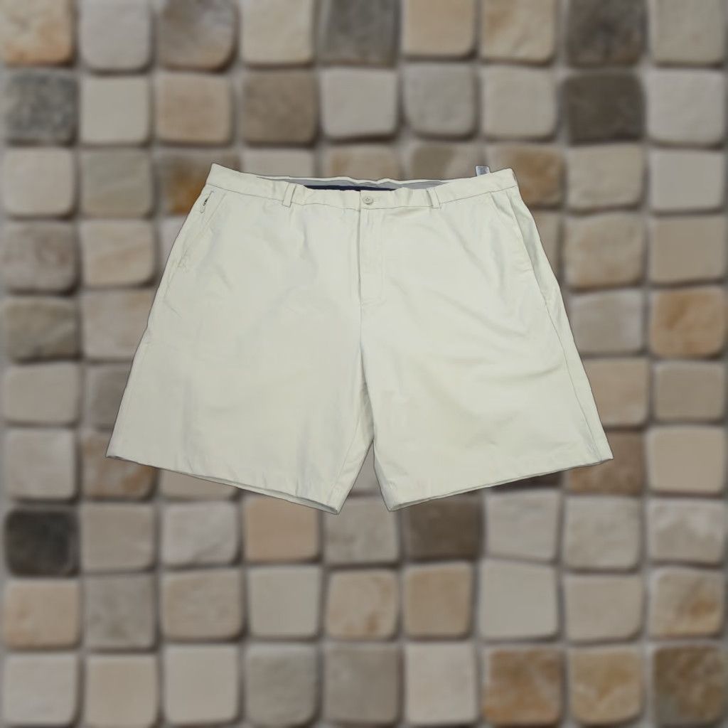 Vineyard Vines Vineyard Vines Shorts Mens 42 On The Go Beige Cotton Nylon Blend 8" Beig e Chino Casual Travel Workwear Men Size US 42 / EU 58 - 1 Thumbnail