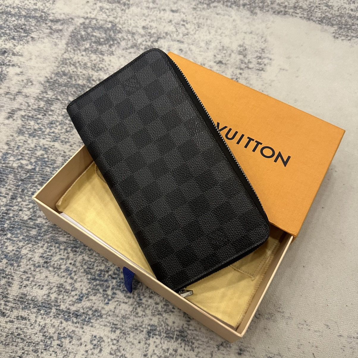Louis Vuitton Louis Vuitton Zippy Wallet Damier Size ONE SIZE - 1 Thumbnail