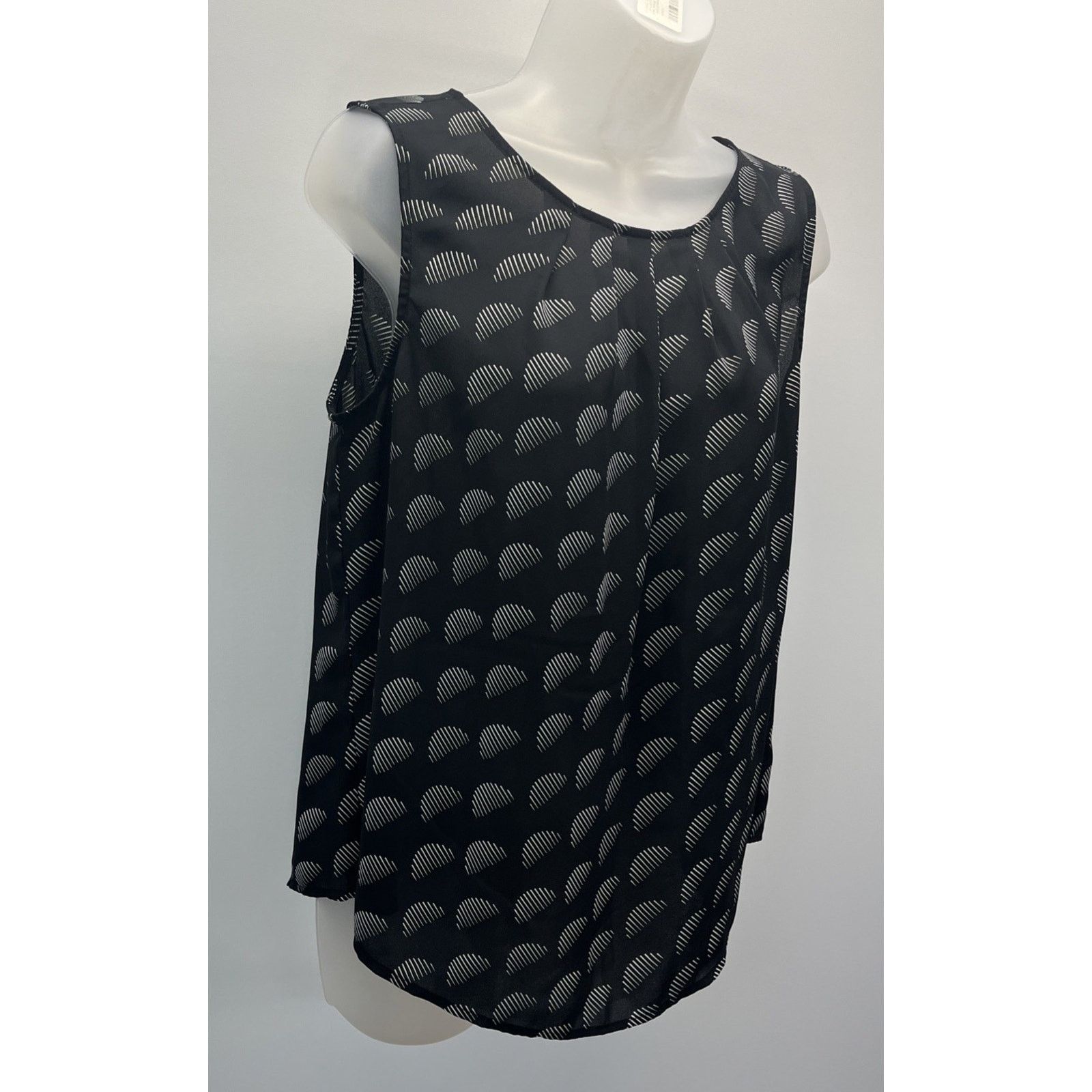 Worthington Worthington Pleated Boat Neck Tank Size L Black White Geo Size L / US 10 / IT 46 - 3 Thumbnail