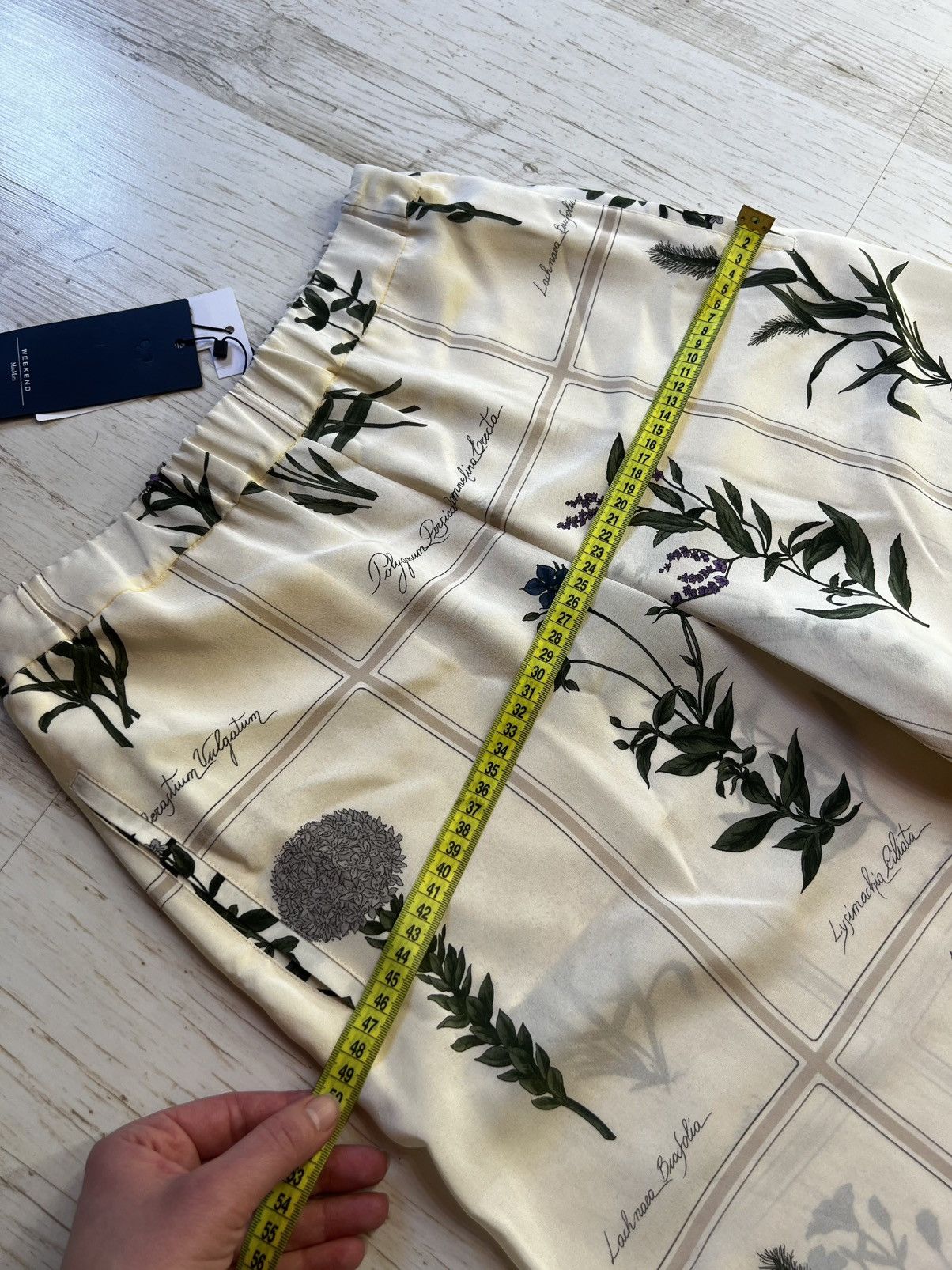 Weekend Max Mara Weekend Max Mara Lory Floral Silk Wide-Leg Trousers Size 27" / US 4 / IT 40 - 16 Thumbnail