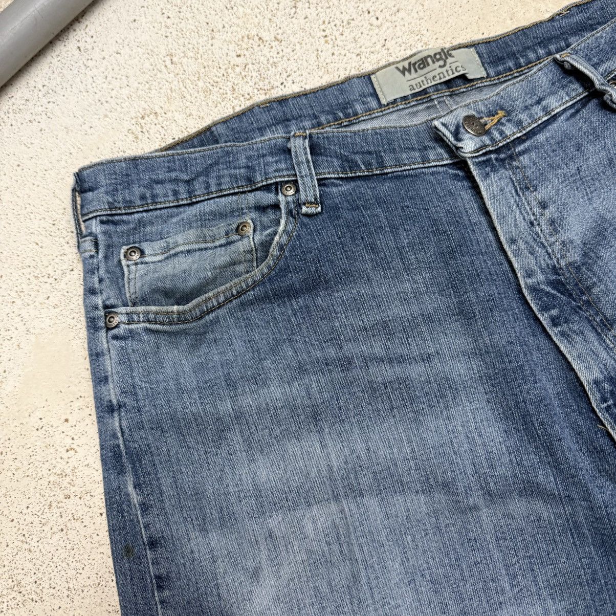 Wrangler Wrangler Authentic Distressed Repair Denim Pants Size US 38 / EU 54 - 7 Thumbnail