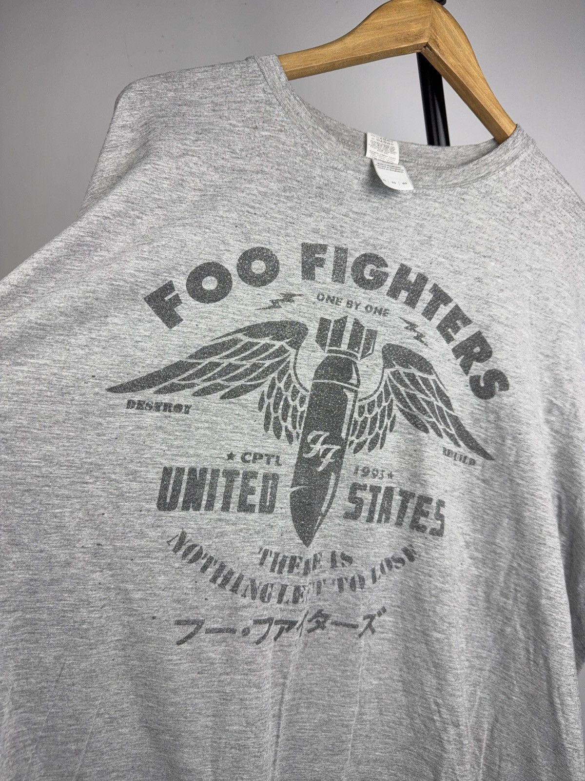 Band Tees 00s Foo Fighters 2011 Vintage Band T-Shirt Gray USA Tour Size US XL / EU 56 / 4 - 5 Thumbnail