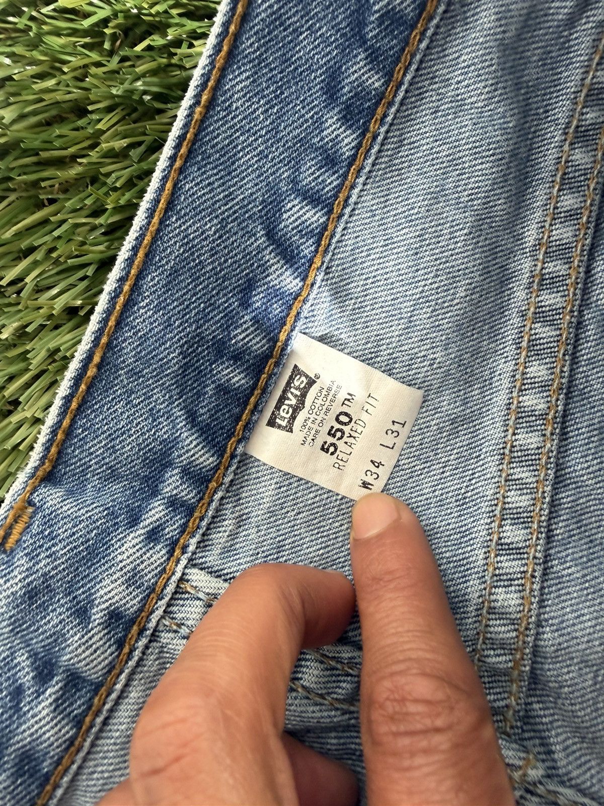 Levi's Levi’s 550 Relaxed Fit Jeans Size: W34 x L31 (US Men’s 34) Size US 34 / EU 50 - 4 Thumbnail