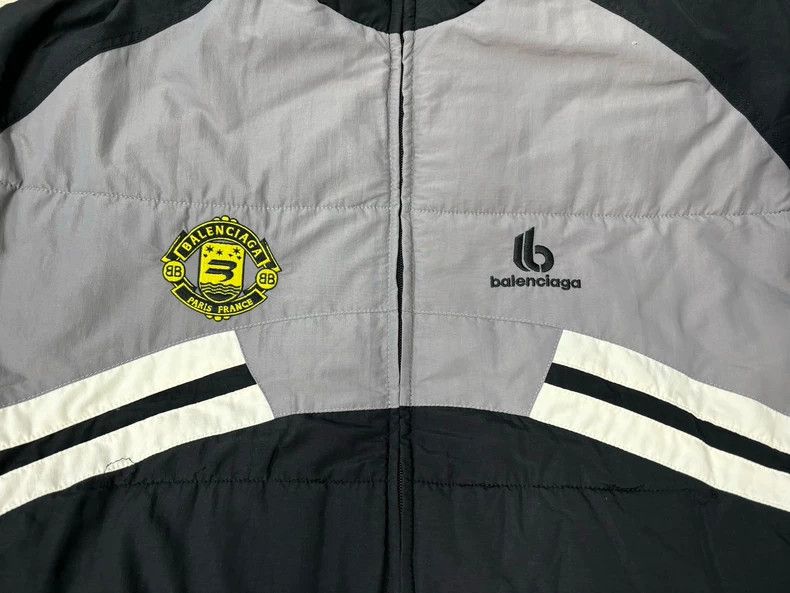 Balenciaga Balenciaga Football Sporty B logo padded jacket jacket Size US M / EU 48-50 / 2 - 3 Thumbnail
