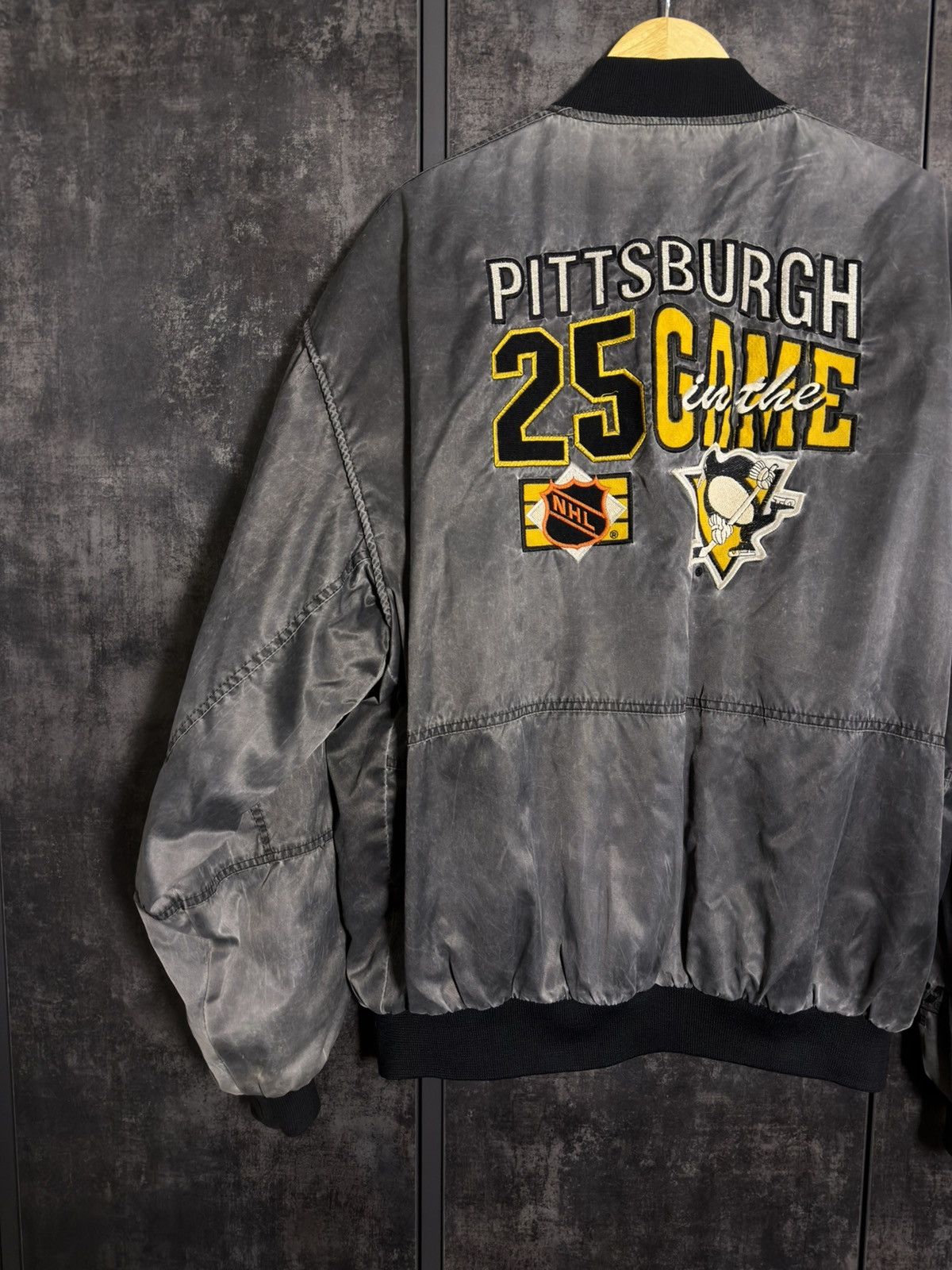 Other Vintage 90s NHL Pittsburgh Penguins Bomber Jacket Supreme Size US XL / EU 56 / 4 - 8 Thumbnail