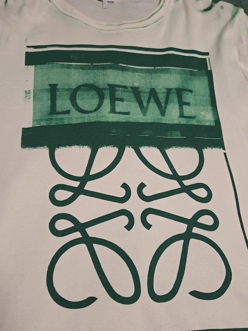 Loewe LOEWE White short-sleeved T-shirt with large green Logo on Size S / US 4 / IT 40 - 2 Thumbnail