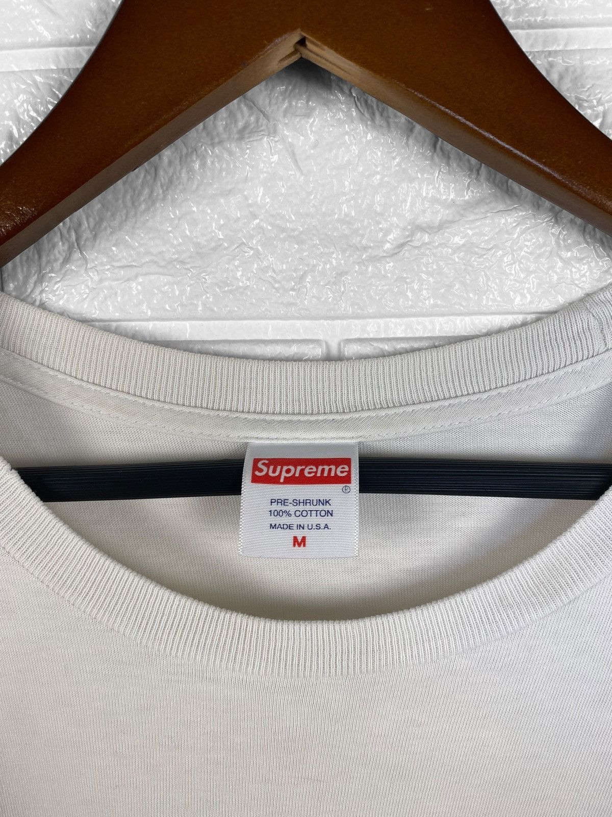 Supreme Supreme hardgoods big logo t shirt Size US M / EU 48-50 / 2 - 11 Thumbnail