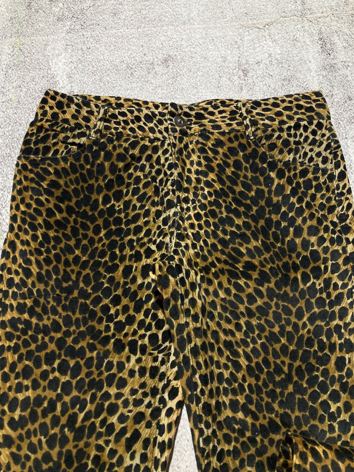 Japanese Brand 2000s Loaf Leopard Motif Waxed Slim Fit Pants Lgb Style Size US 28 / EU 44 - 9 Thumbnail