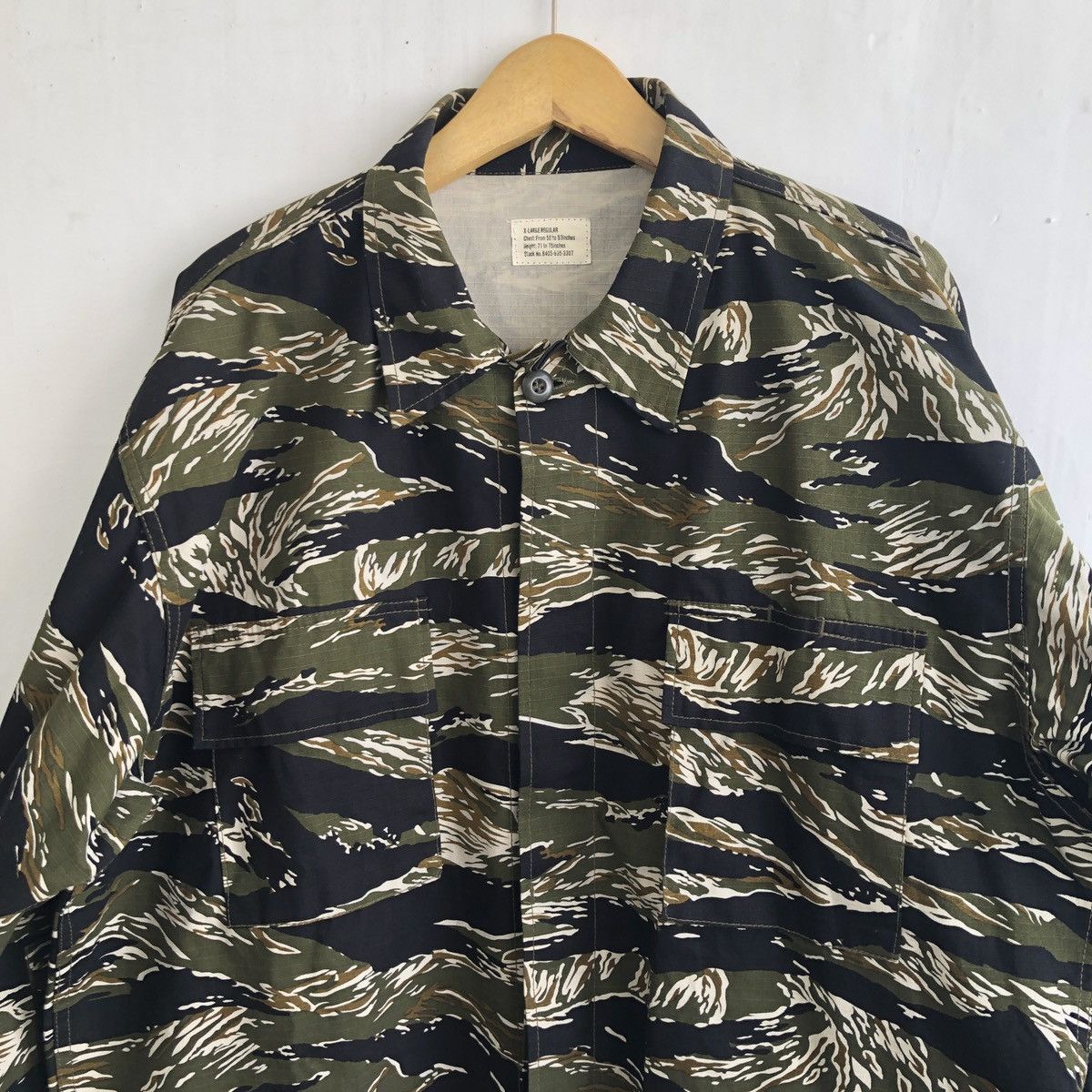 Other MILITARY PARKA SHIRT TIGER CAMO Size US XL / EU 56 / 4 - 2 Thumbnail