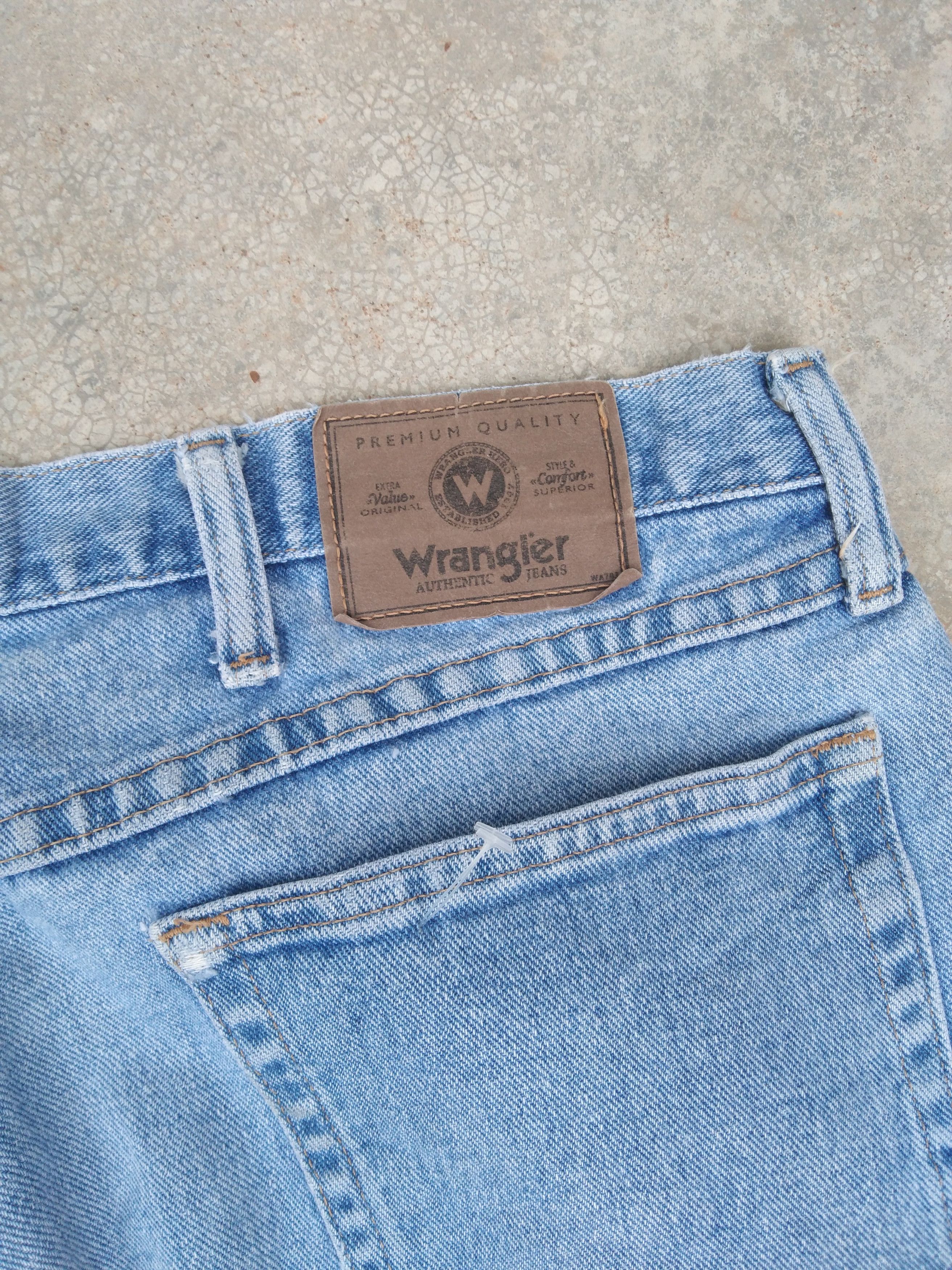 Wrangler Vintage Faded Blue Wrangler Baggy Jeans 38x30 Size US 38 / EU 54 - 3 Thumbnail