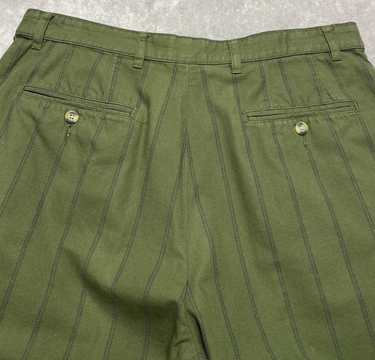Tommy Hilfiger 90’s Vintage Tommy Hilfiger Striped Cotton Shorts Size US 36 / EU 52 - 2 Thumbnail