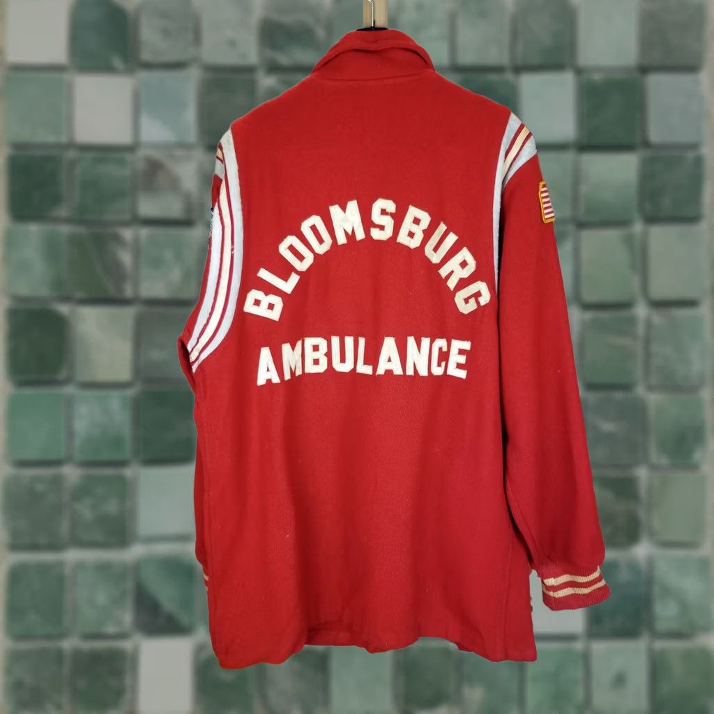 Vintage VINTAGE BLOOMSBURG AMBULANCE CPR RED WOOL VARSITY JACKET SZ 40 MEN Shirt? Size US XXS / EU 40 - 1 Thumbnail