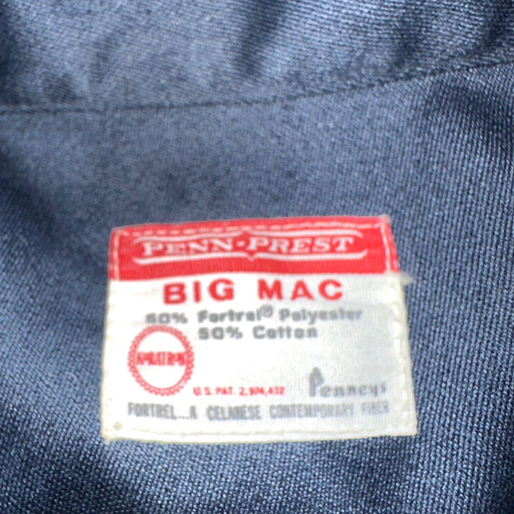 Vintage Vintage J. C. Penney Big Mac Shirt Dark Navy Blue 70s 1970s 50/50 Button-Up Shirt Mens Small Blue 60s 70s Classic Dad Geek Hipster Outdoor USA Size US S / EU 44-46 / 1 - 3 Thumbnail