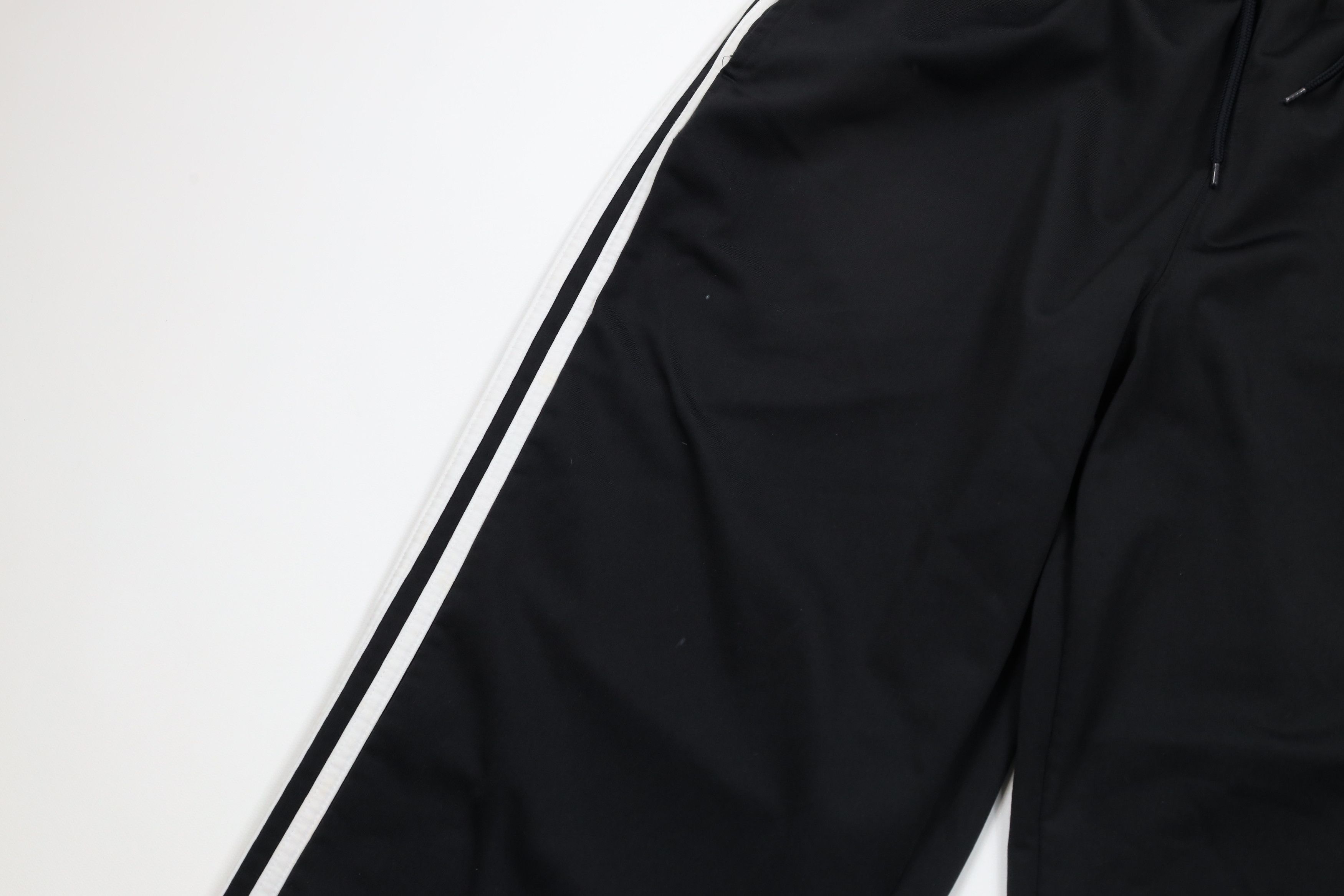 Adidas Vintage Y2K Adidas Striped Wide Leg Sweatpants Pants Black Size US 34 / EU 50 - 5 Thumbnail