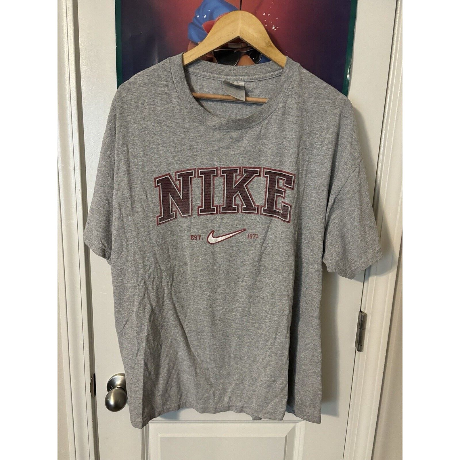 Nike Vintage grey nike y2k spellout T-shirt grey tag Size XL Size US XL / EU 56 / 4 - 1 Thumbnail