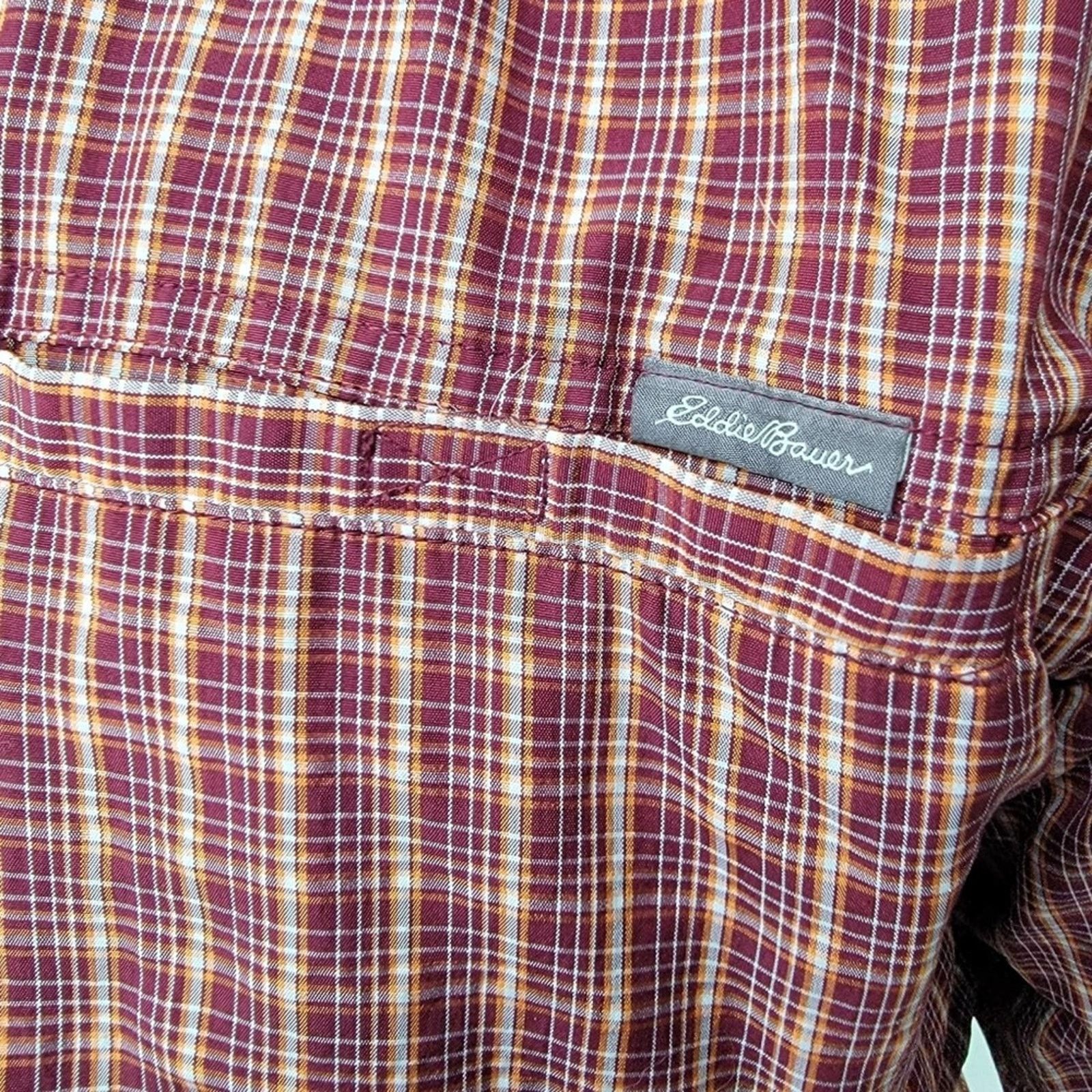 Eddie Bauer Eddie Bauer Lightweight Fishing Plaid Button Down - M Size US M / EU 48-50 / 2 - 7 Thumbnail