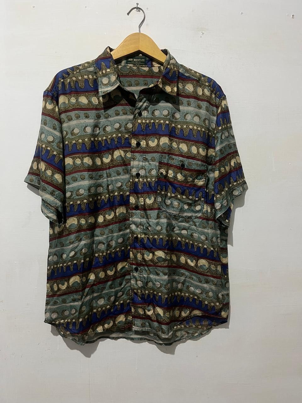 Japanese Brand T Shirt Mountain Pure Silk Vintage Size US XL / EU 56 / 4 - 3 Thumbnail