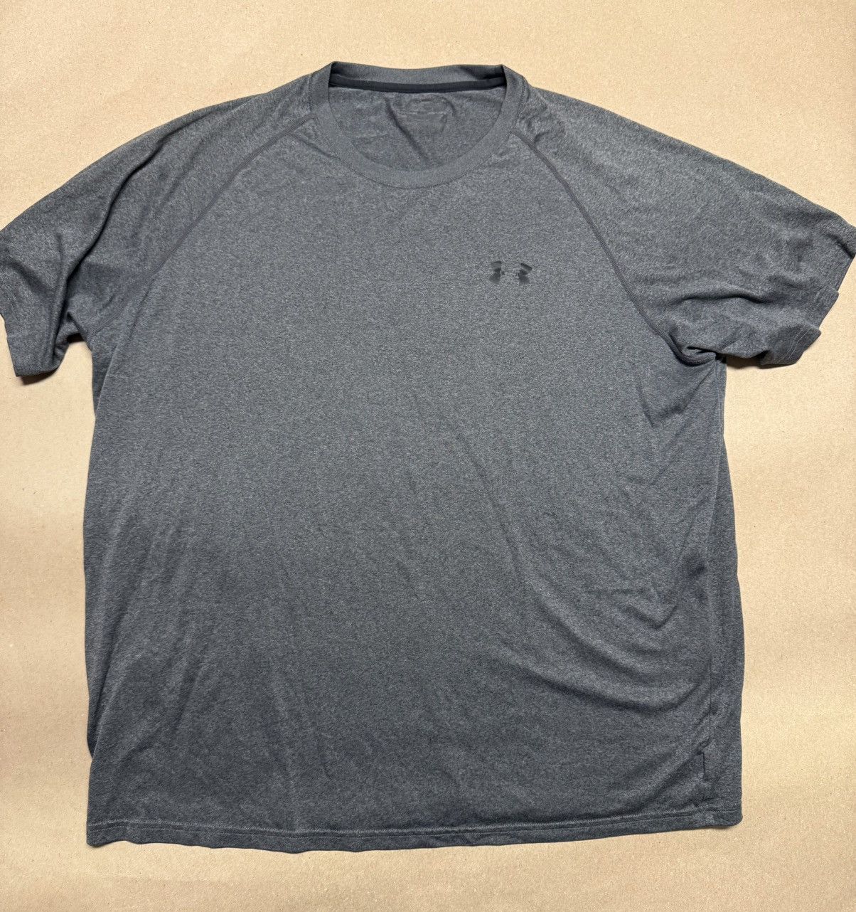 Under Armour Under Armour Heat Gear Loose Shirt Gray size XL Rare! Size US XL / EU 56 / 4 - 1 Thumbnail