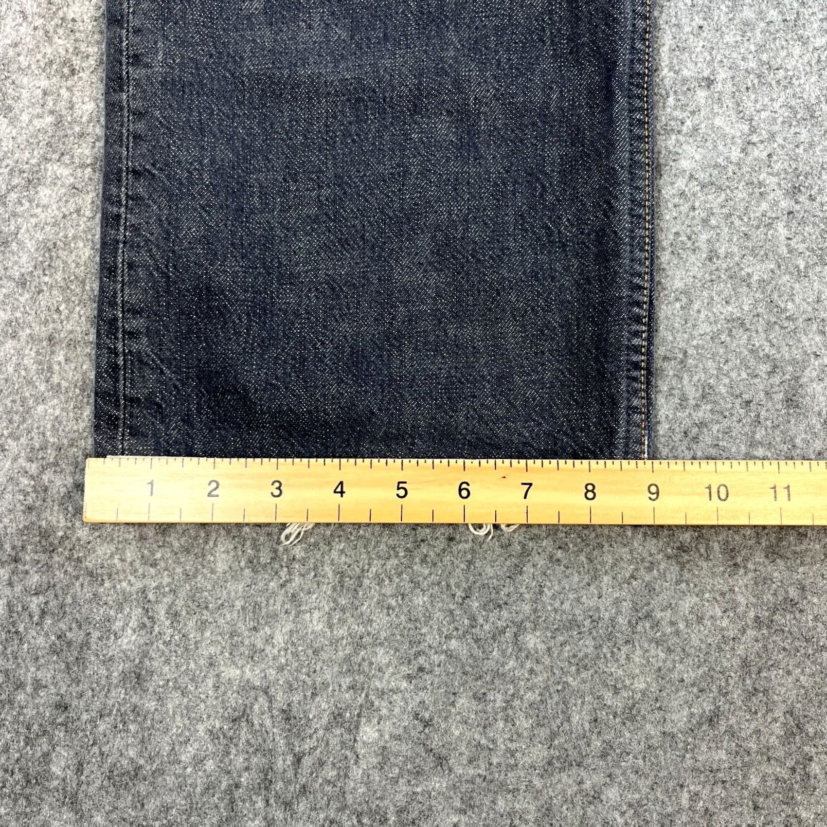 Levi's VINTAGE Levi's 501 Jeans Mens Relaxed Straight 36 32 Dark Blue Denim Middle Rise 5-Pocket Mens Levi's 501 Size US 36 / EU 52 - 3 Thumbnail