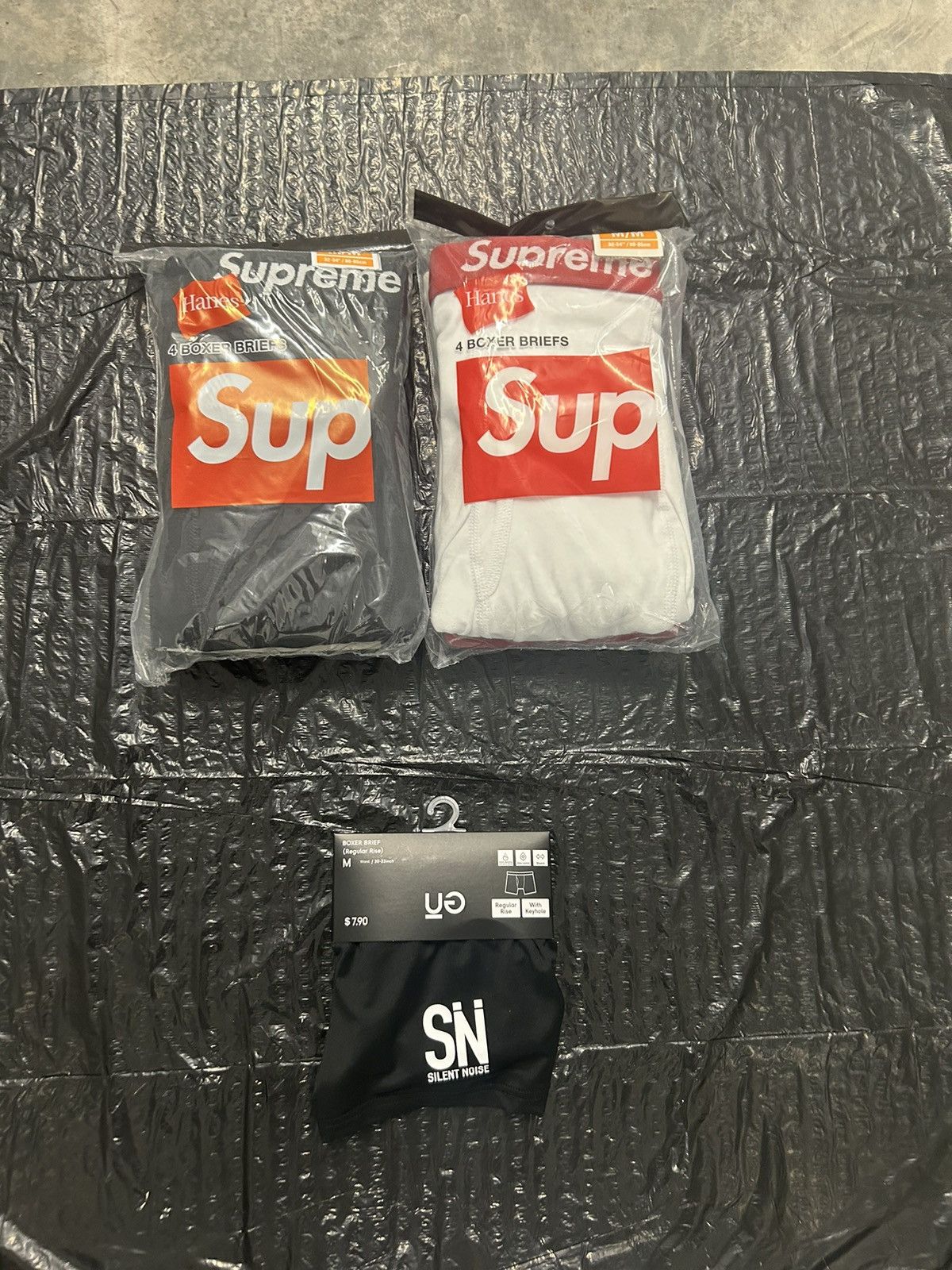 Supreme Supreme Hanes Boxers Medium GU Undercover Boxers Medium Size 32 - 1 Thumbnail