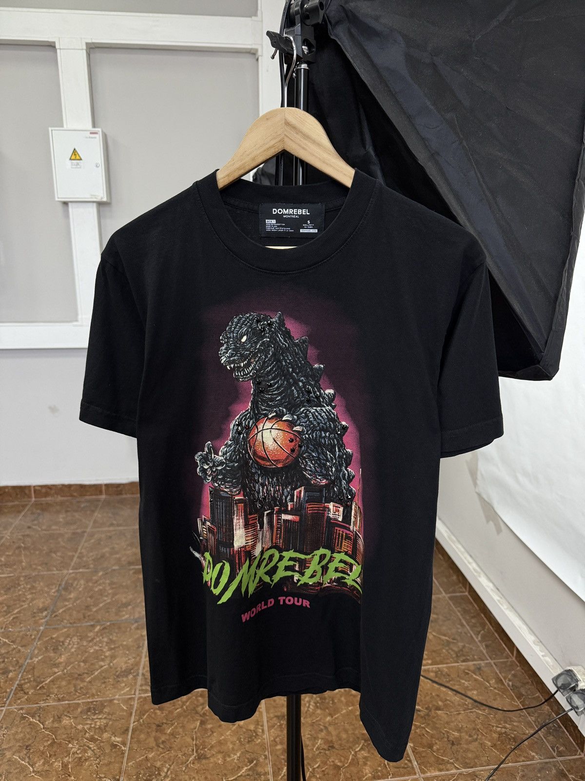 DOMREBEL 🇨🇦 DOMREBEL Godzilla Basketball World Tour T-Shirt Made USA Size US S / EU 44-46 / 1 - 1 Thumbnail