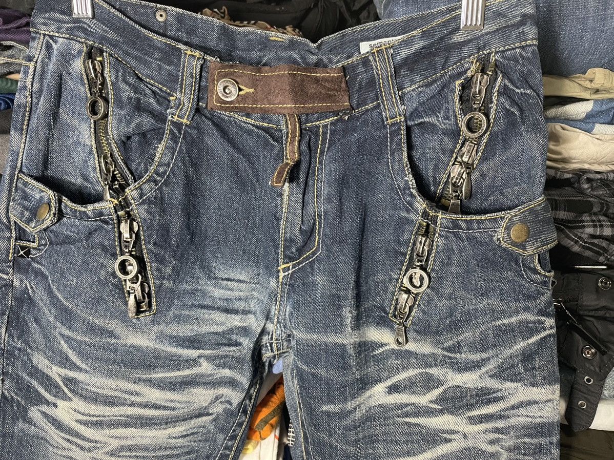 Japanese Brand Distressed Semantic Design Flair Cut Jeans Size US 32 / EU 48 - 3 Thumbnail