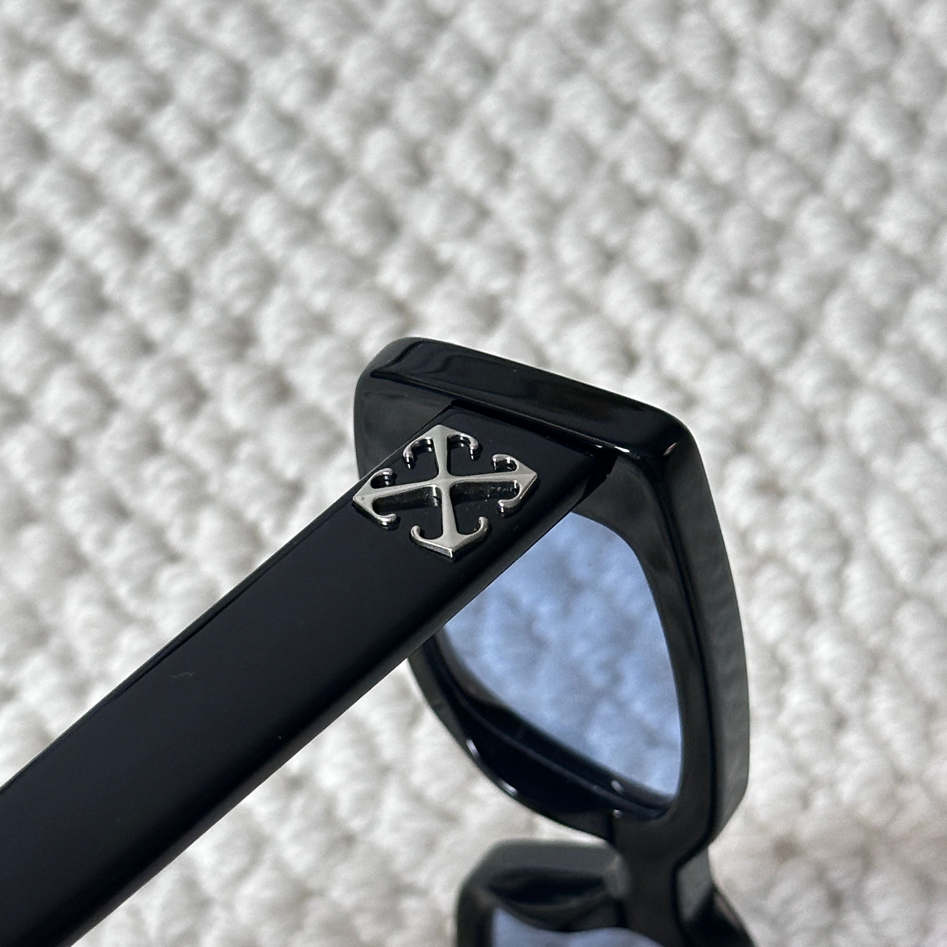 Off-White OFF WHITE ARTHUR SUNGLASSES Size ONE SIZE - 4 Thumbnail